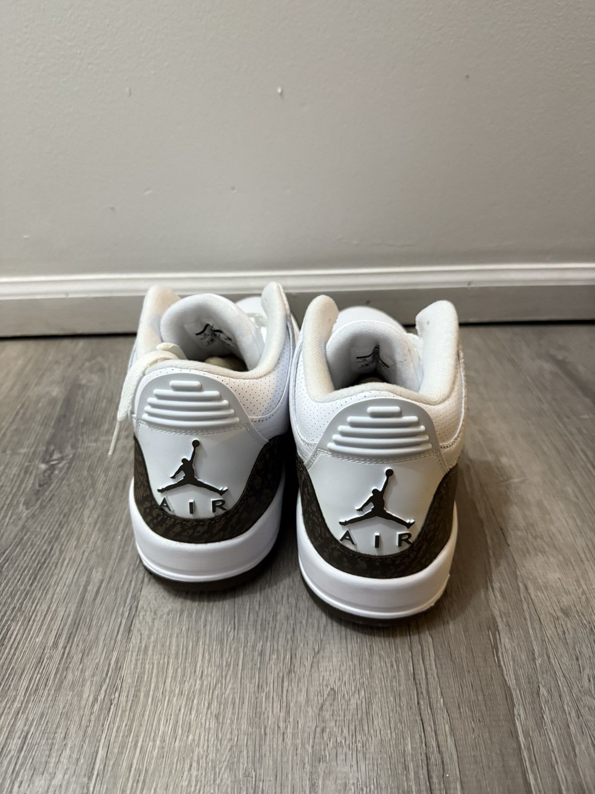 Nike Air Jordan 3 Mocha Size US 10 / EU 43 - 4 Thumbnail