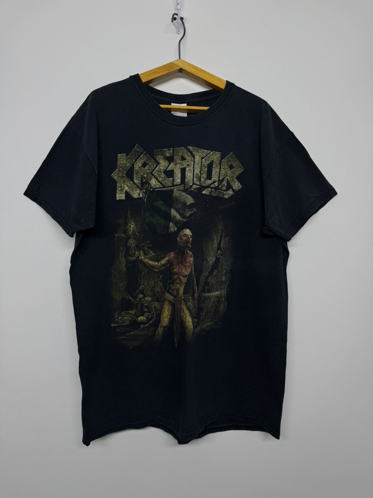 Gildan Vintage Kreator death to the world tour t-shirt Size US L / EU 52-54 / 3 - 6 Thumbnail