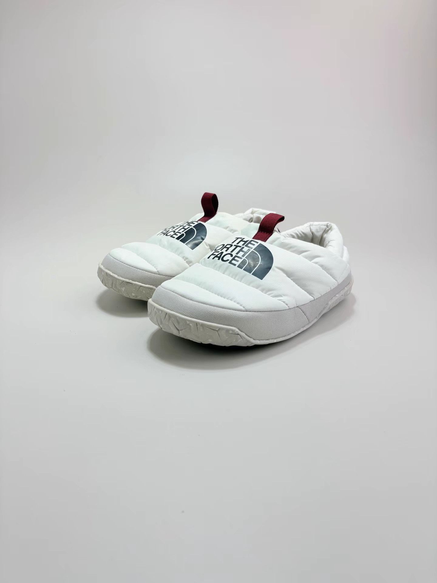 The North Face THE NORTH FACE White Slip-On Mule Sneakers K1 Size US 7 / IT 37 - 1 Thumbnail