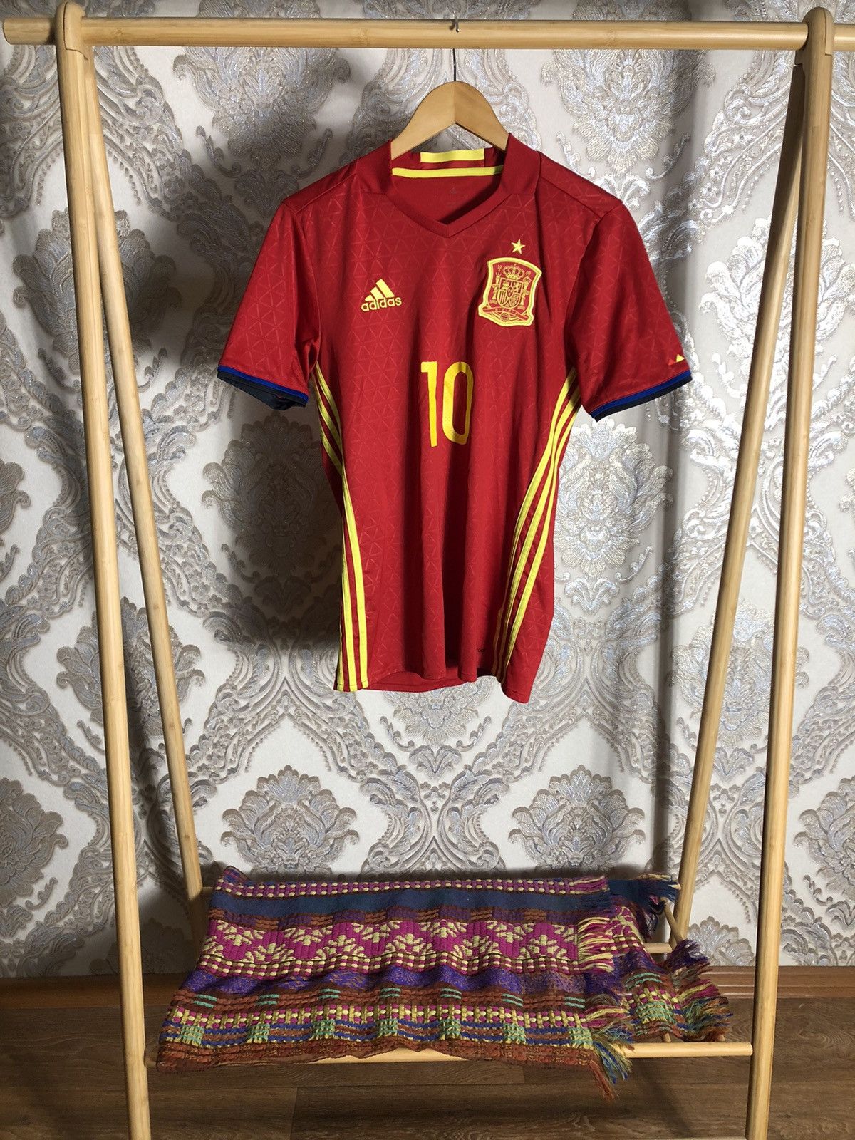 Adidas VINTAGE ADIDAS SPAIN RETRO SOCCER JERSEY BARCELONA Y2K 90s Size US S / EU 44-46 / 1 - 1 Thumbnail