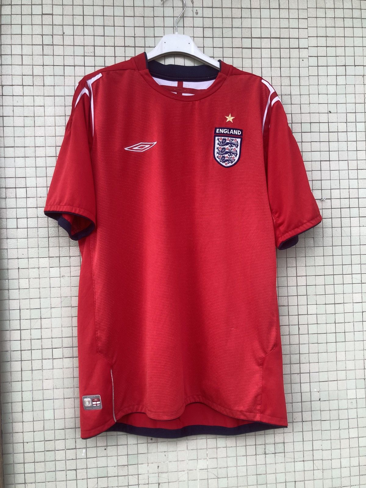 Umbro Red England football tee Size US M / EU 48-50 / 2 - 2 Thumbnail