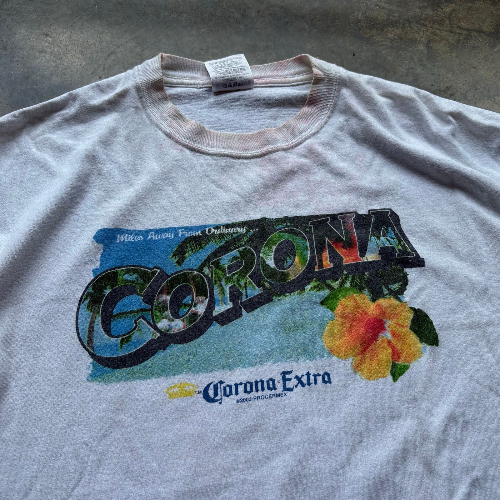 Vintage Vintage 2003 Corona Extra Beer Promo T-shirt Size US XL / EU 56 / 4 - 2 Thumbnail