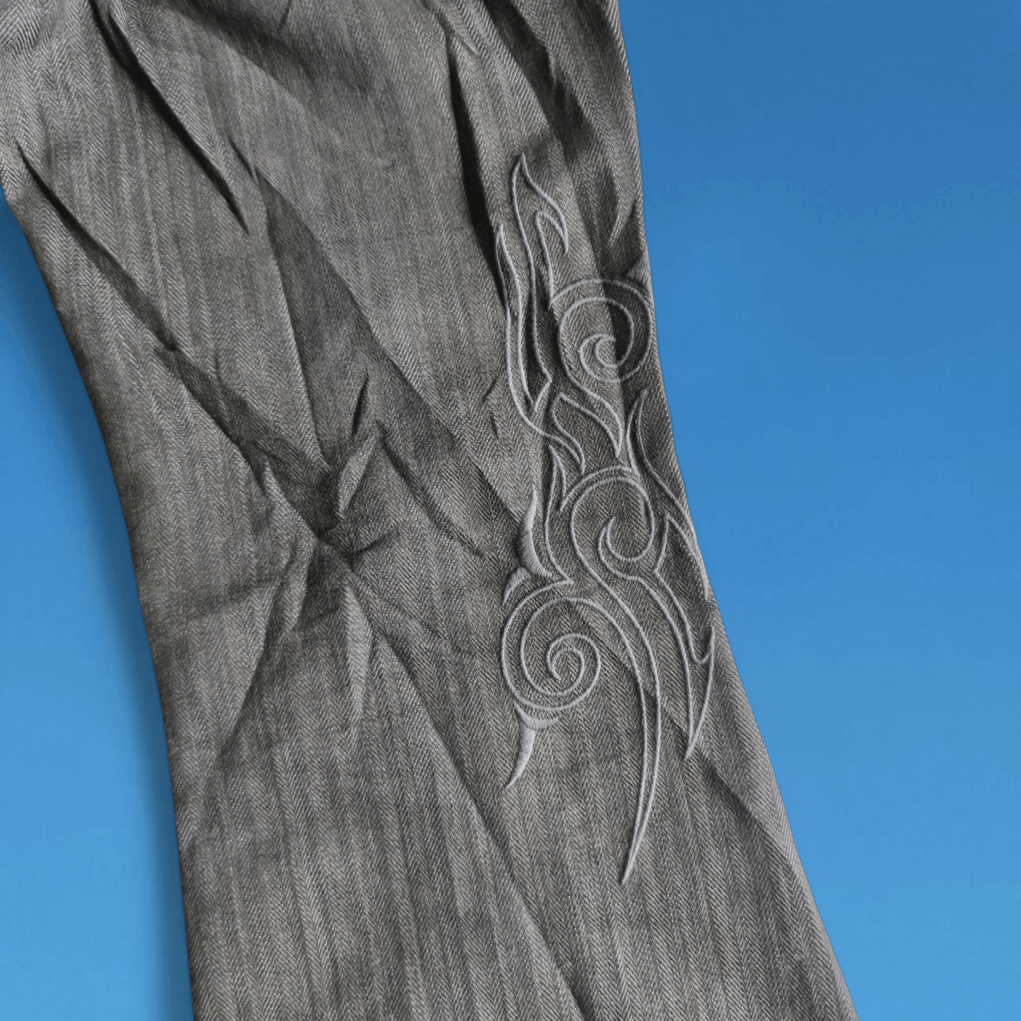 Tornado Mart 💥BINDING OFFER💥 Tornado Mart Embroidery Tribal Flare Jeans Size US 30 / EU 46 - 4 Thumbnail