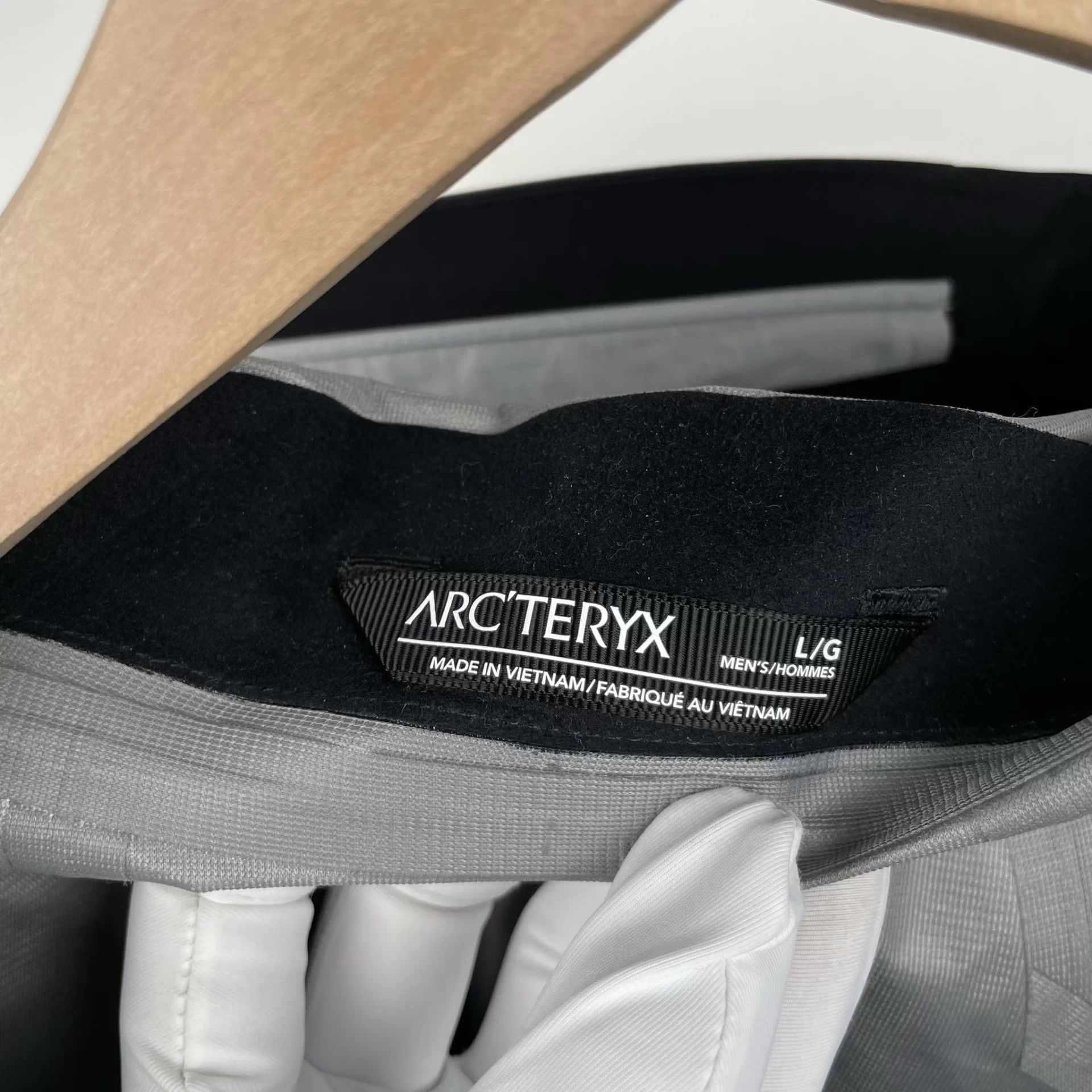 Arc'teryx Arc'teryx Hooded Shell Black L Size US L / EU 52-54 / 3 - 4 Thumbnail