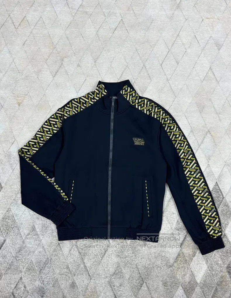 Versace Versace Baroque sports zip jacket Size US XL / EU 56 / 4 - 1 Thumbnail
