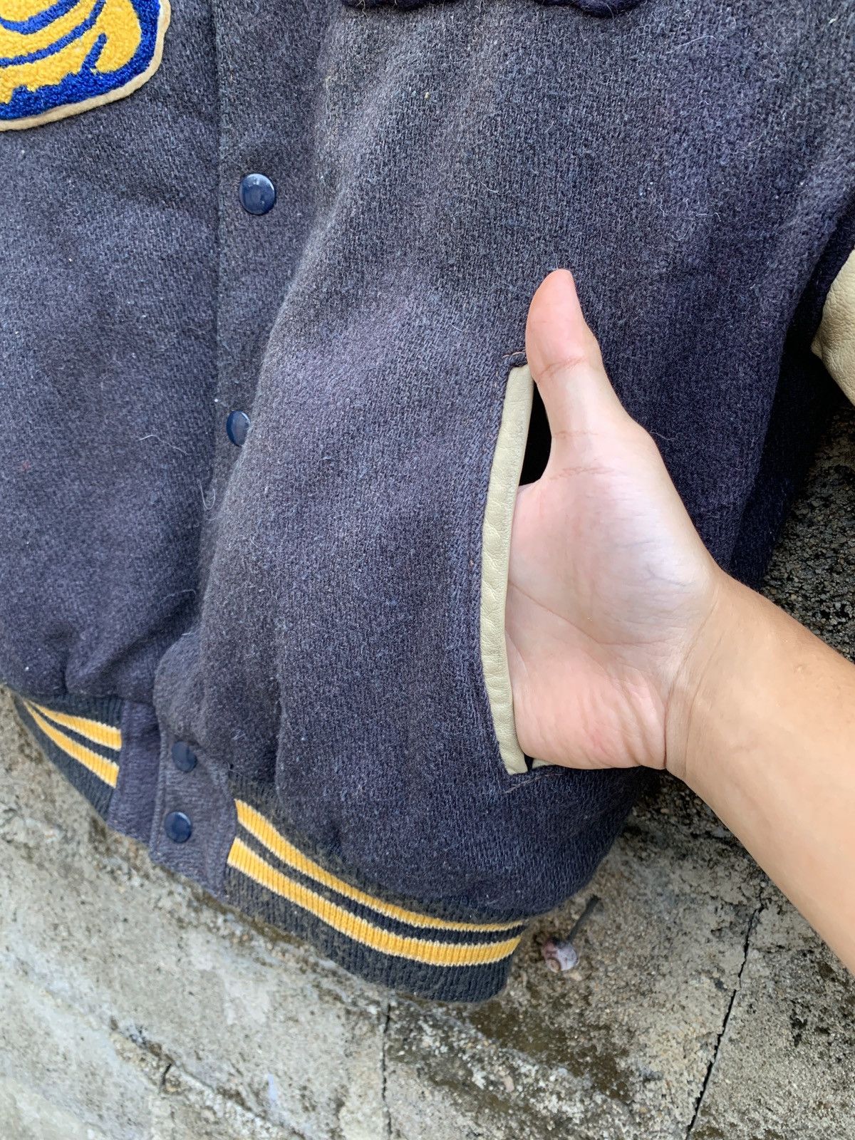 Golden Bear Rare🔥🔥Golden Bear Ucla Leather Sleeves Wool Varsity Jacket Size US M / EU 48-50 / 2 - 5 Thumbnail