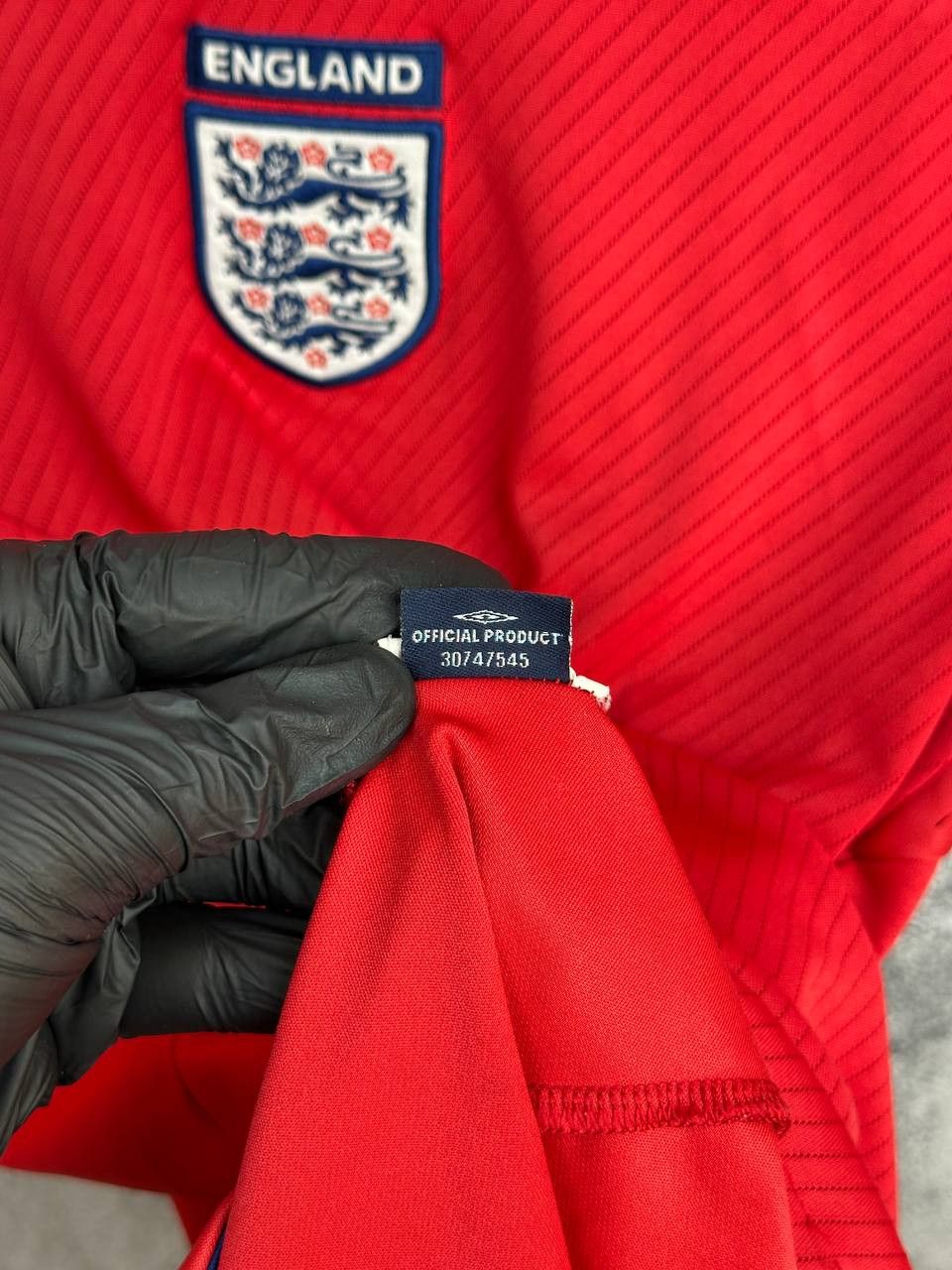 Umbro Umbro England Away Shirt 2008 Red Football Jersey Size US S / EU 44-46 / 1 - 11 Thumbnail