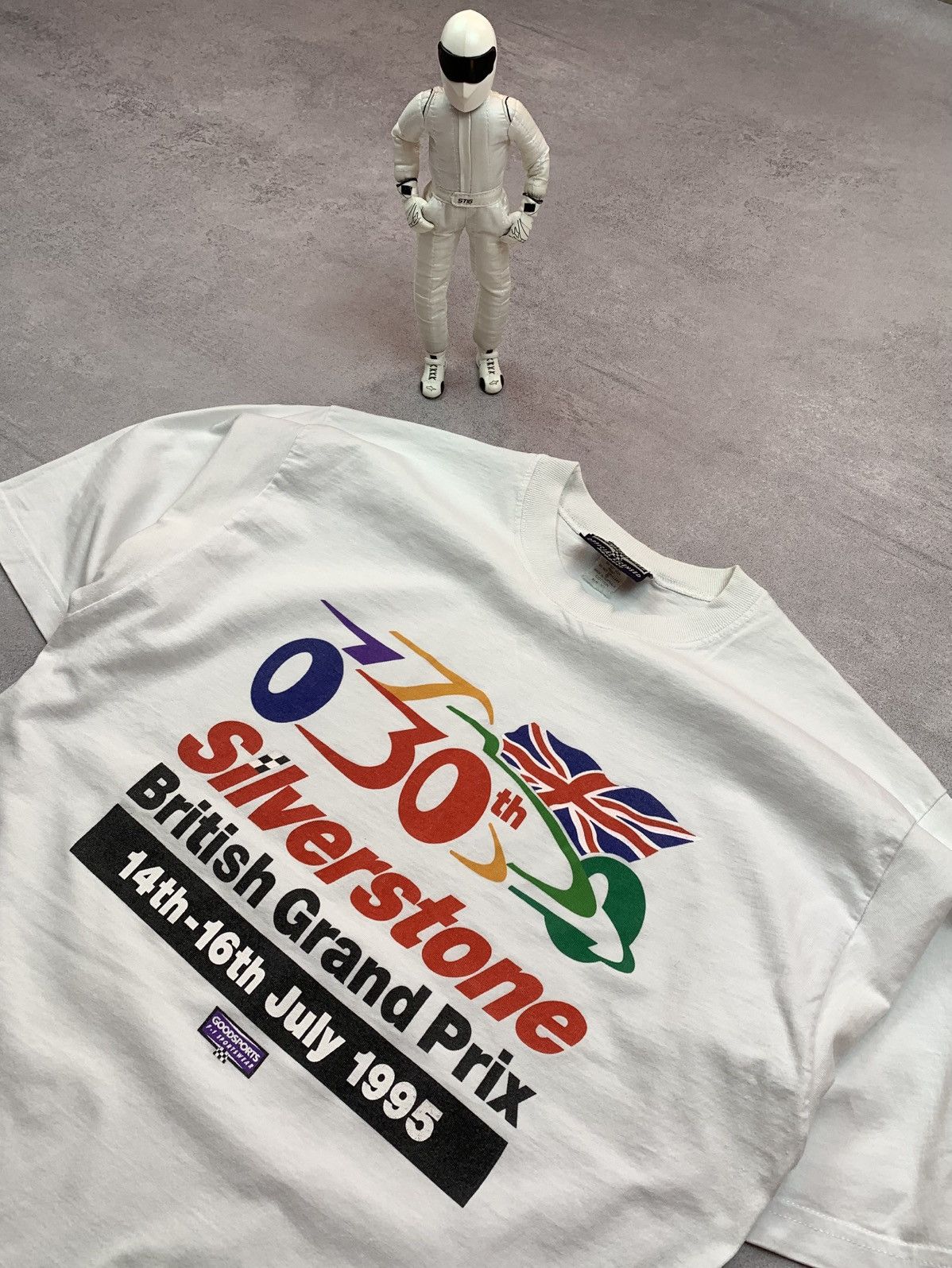 Formula 1 Formula 1 Racing Vintage British 1995 T-Shirt Mens Size M-L Size US M / EU 48-50 / 2 - 5 Thumbnail