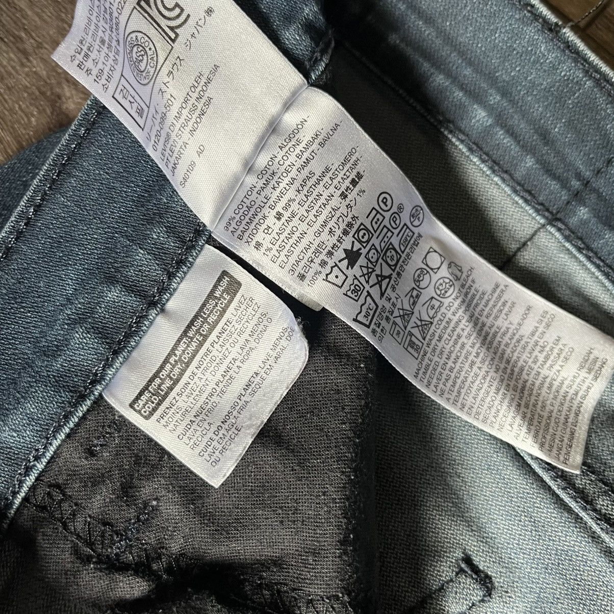 Levi's Vintage 2000s Levis 511 Slim Fit Navy Wash Denim Jeans 32x33 Size US 32 / EU 48 - 11 Thumbnail