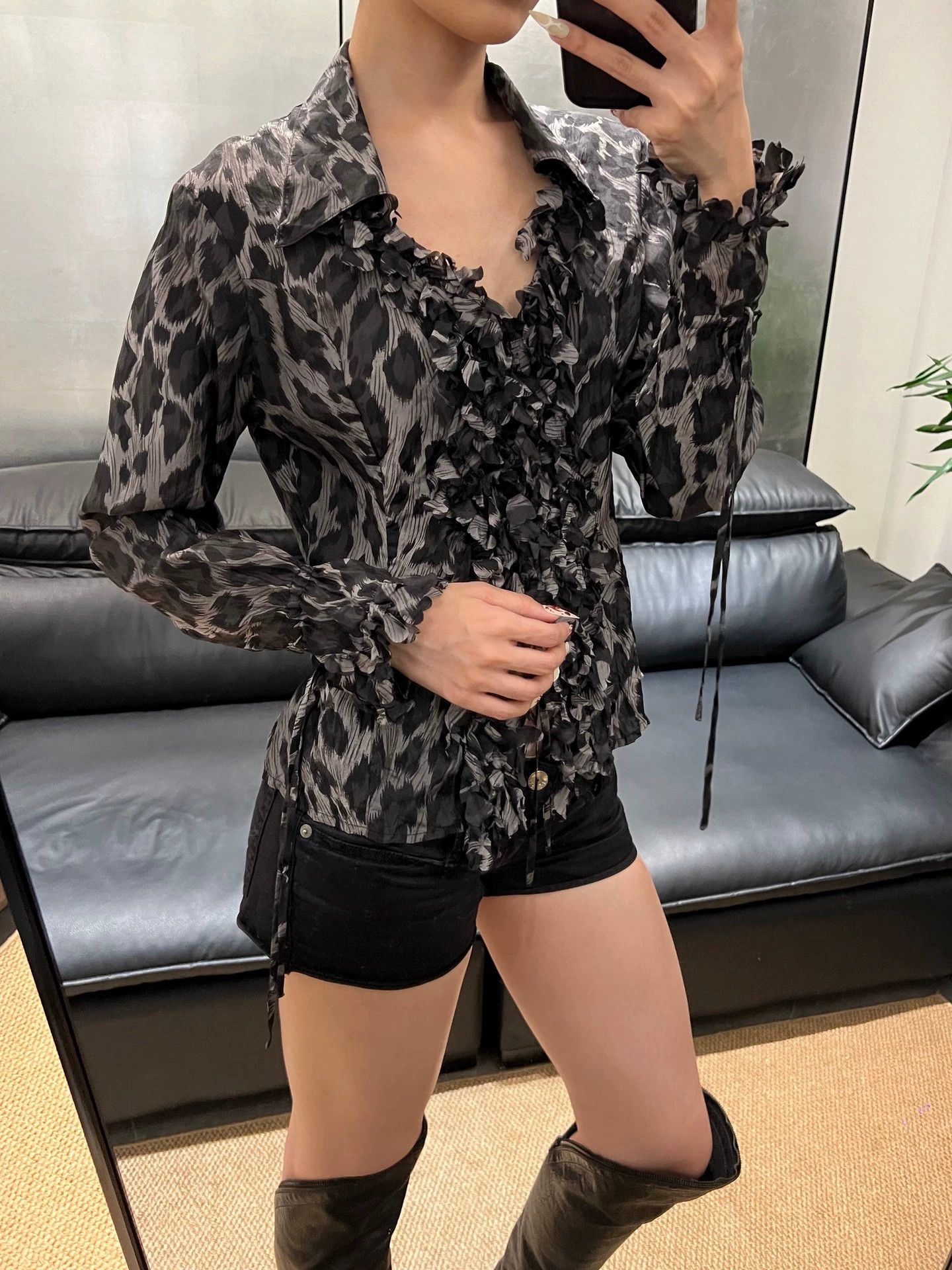 Other French Leopard Print Floral Collar Tie-Neck Shirt Size XS / US 0-2 / IT 36-38 - 2 Thumbnail