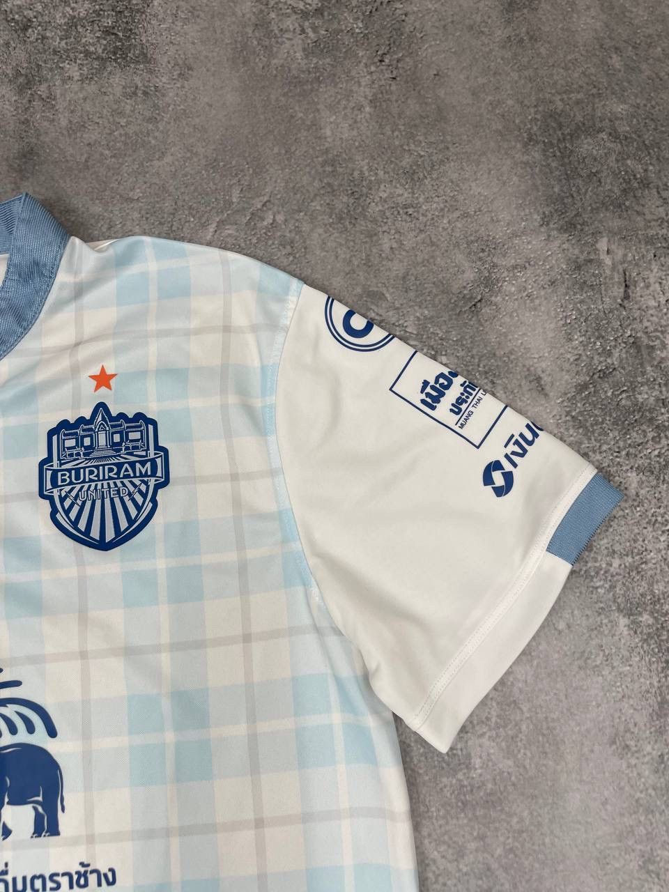 United By Blue Buriram United Syntrel Men Football ShirtJersey Away 2019/20 Size US M / EU 48-50 / 2 - 3 Thumbnail