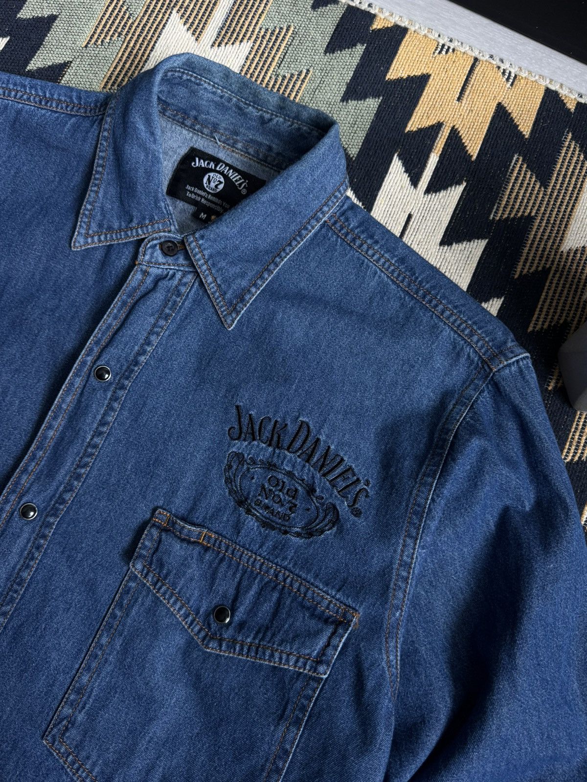 Vintage Vintage Jack Daniel’s Denim Logo Shirt Size US M / EU 48-50 / 2 - 6 Thumbnail