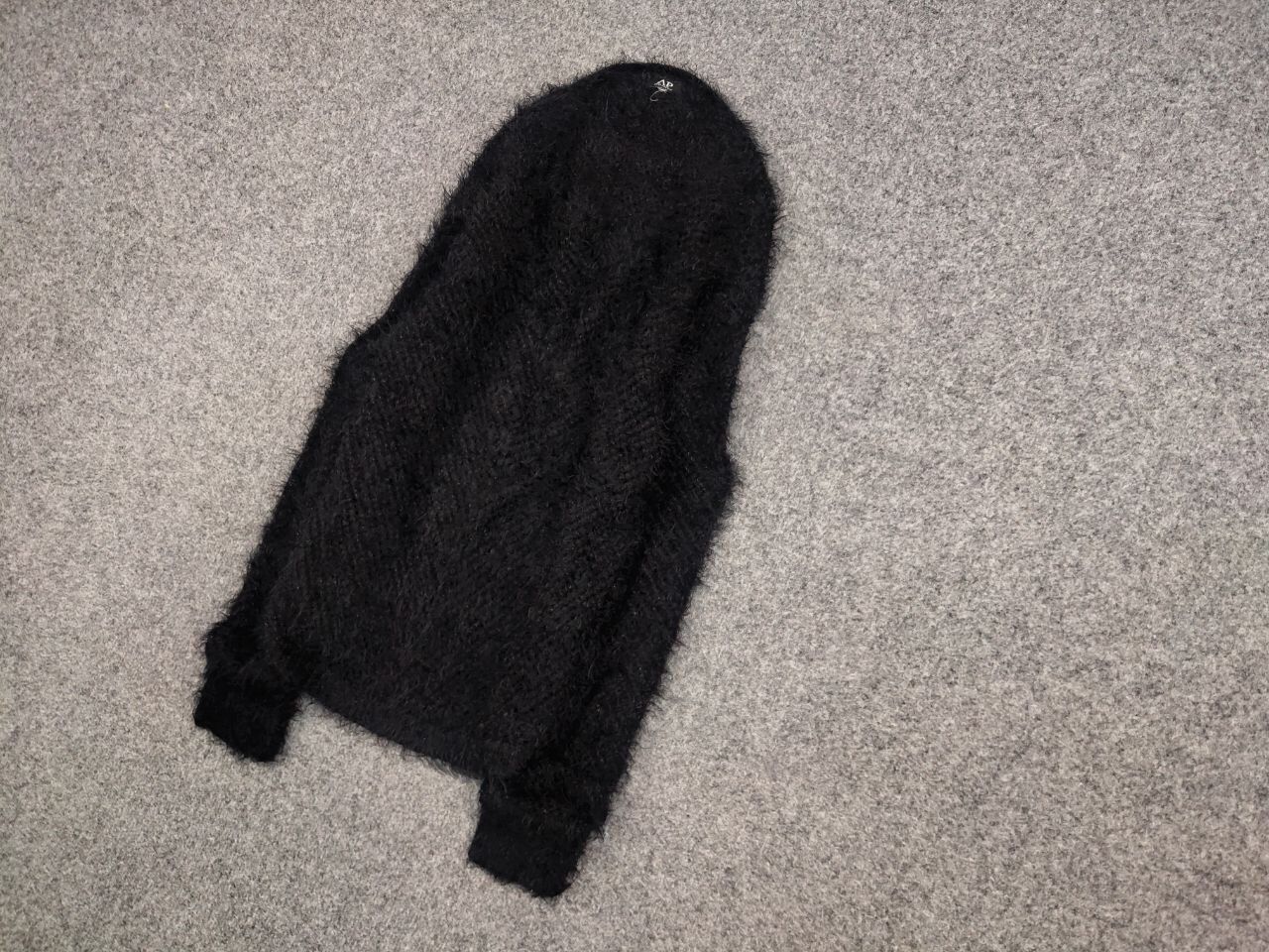 Japanese Brand Vintage Japanese Black Mohair Style Fuzzy Sweater Y2K Hype Size US S / EU 44-46 / 1 - 3 Thumbnail