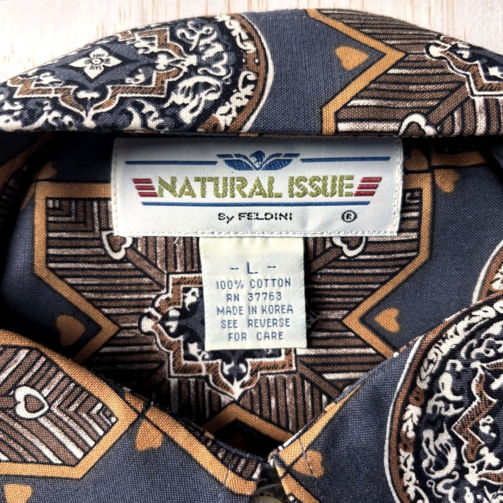 Vintage VINTAGE Natural Issue Shirt Mens Large Blue Geometric Short Sleeve Button Front Size US L / EU 52-54 / 3 - 2 Thumbnail