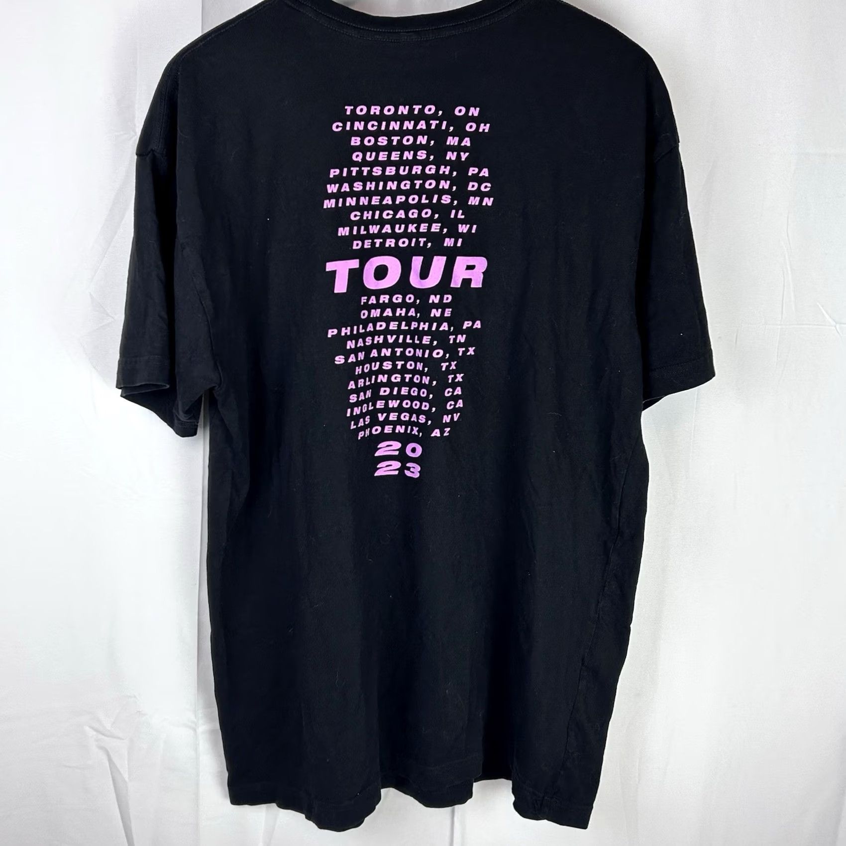Pinko P!nk Pink Concert Tour 2023 Short Sleeve Tee Shirt Black XL Unisex Adults Crew Neck Cotton T-Shirt Dance Pop Logo 2-Sided Mens Womens Boys Girls Size US XL / EU 56 / 4 - 6 Thumbnail