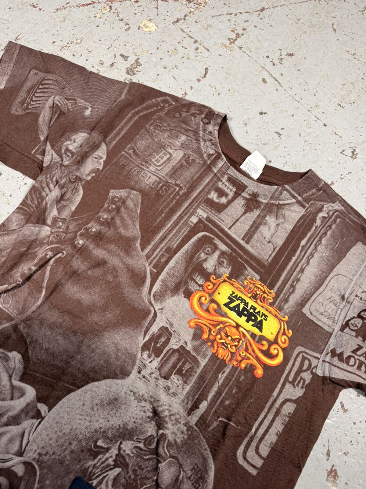 Other Vintage Aop Frank Zappa Plays Zappa Anvil Tag Tour Tee Size US M / EU 48-50 / 2 - 8 Thumbnail