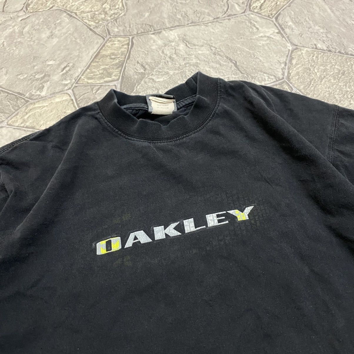 Oakley Vintage Oakley T-Shirt Software Big Logo Japanese Outdoor Size US M / EU 48-50 / 2 - 4 Thumbnail