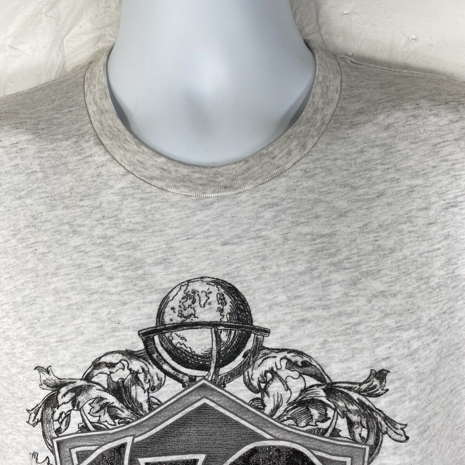Universal Studios Universal Studios Medium Black & White Sparkle Graphic Tee Size US M / EU 48-50 / 2 - 2 Thumbnail