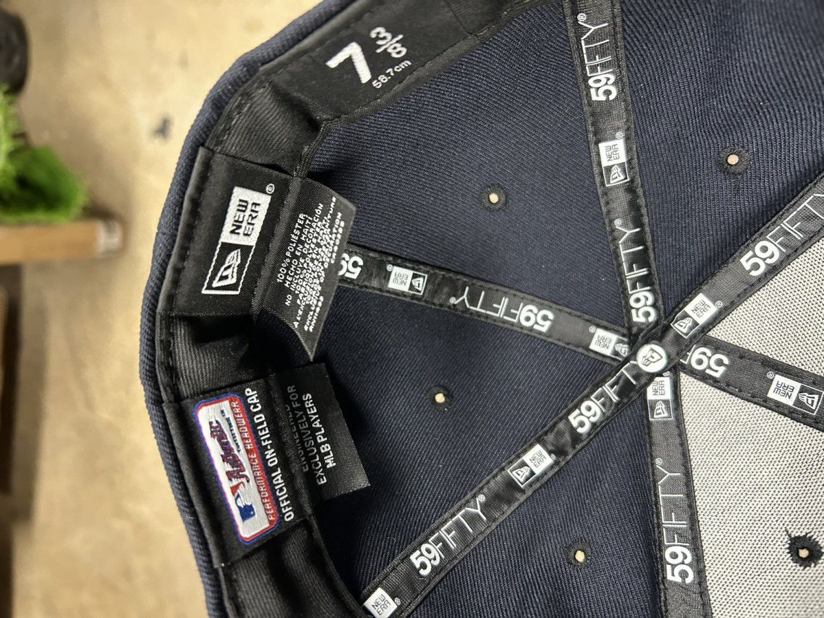 MLB Yankees Fitted BRAND NEW 7 3/8 Size ONE SIZE - 5 Thumbnail