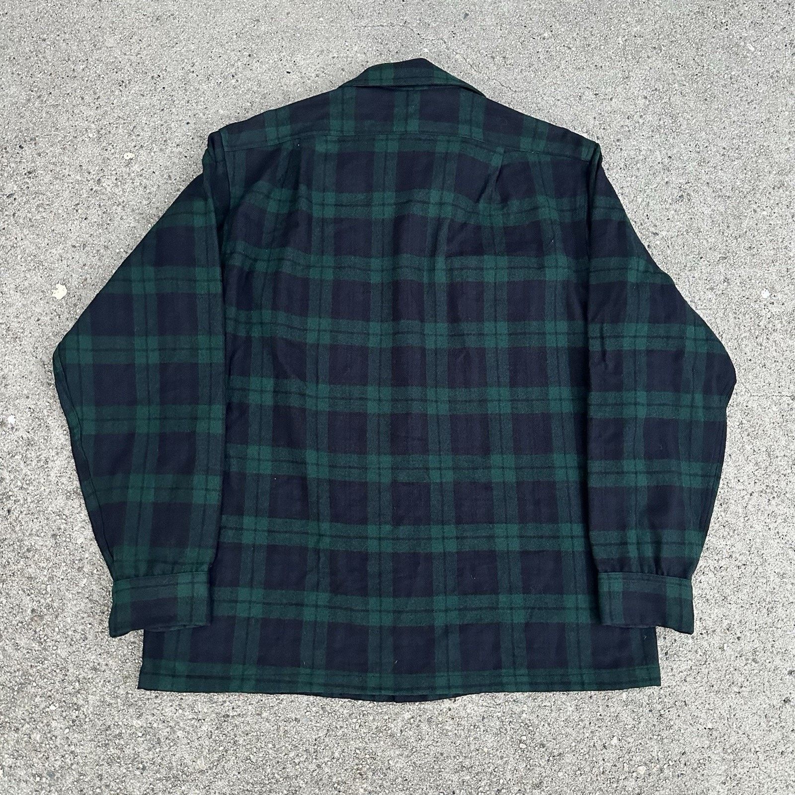 Pendleton × Vintage Vintage 60s Pendleton Green Blue Plaid Wool Board Shirt Size US L / EU 52-54 / 3 - 3 Thumbnail
