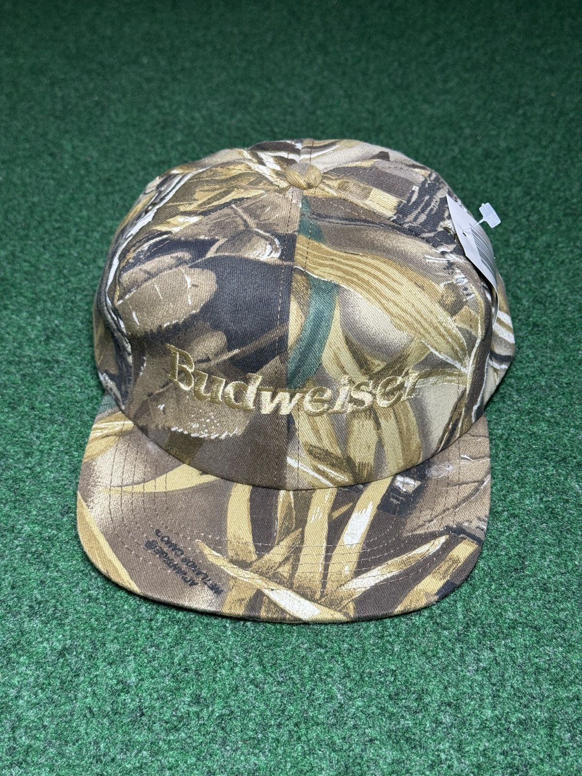 Budweiser Budweiser Advantage Wetland Camo 80s 90s Beer StrapBack Size ONE SIZE - 1 Thumbnail