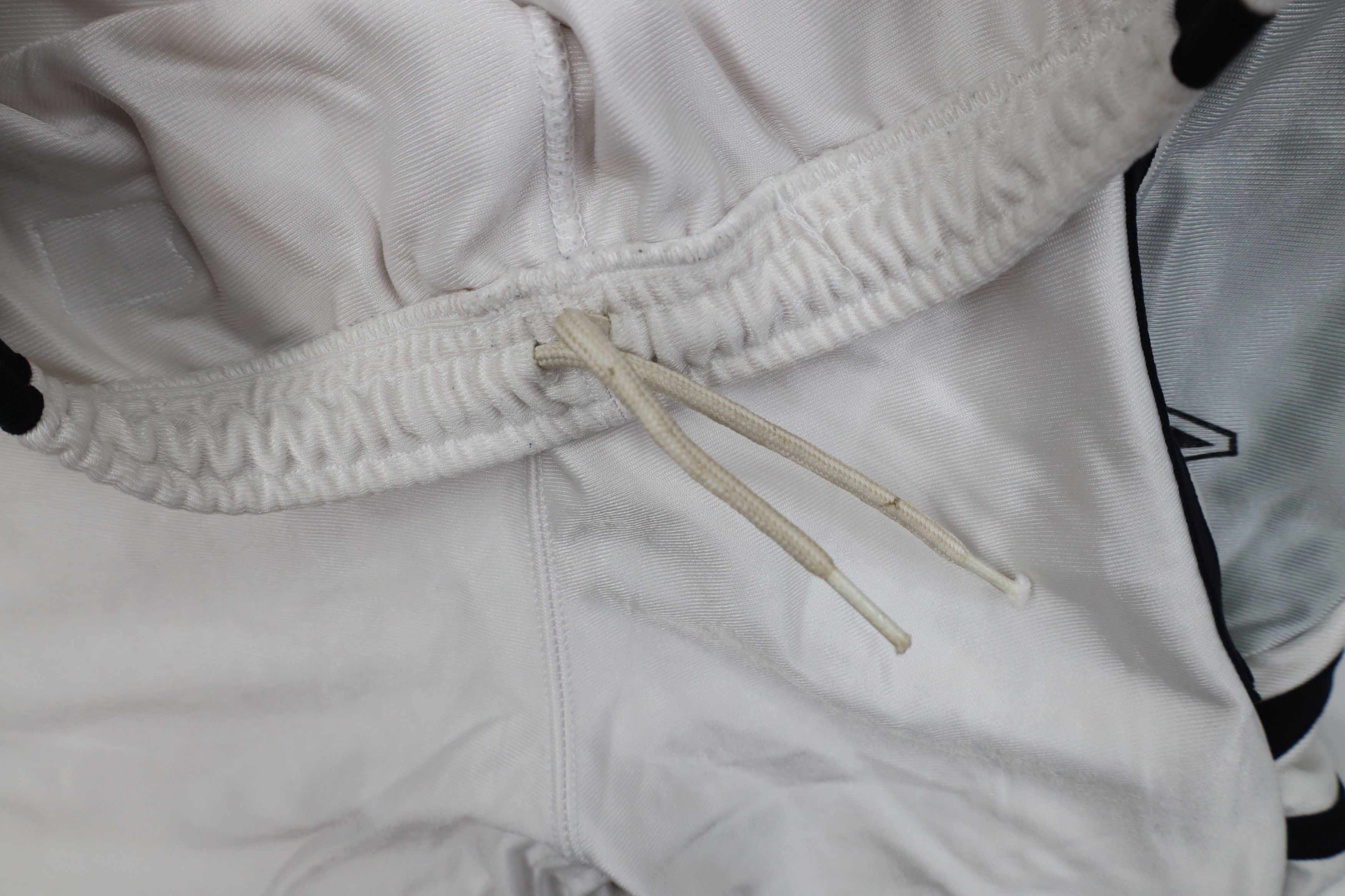 Russell Athletic Vintage 90s Russell Athletic Nylon Basketball Shorts USA Size US 36 / EU 52 - 8 Thumbnail