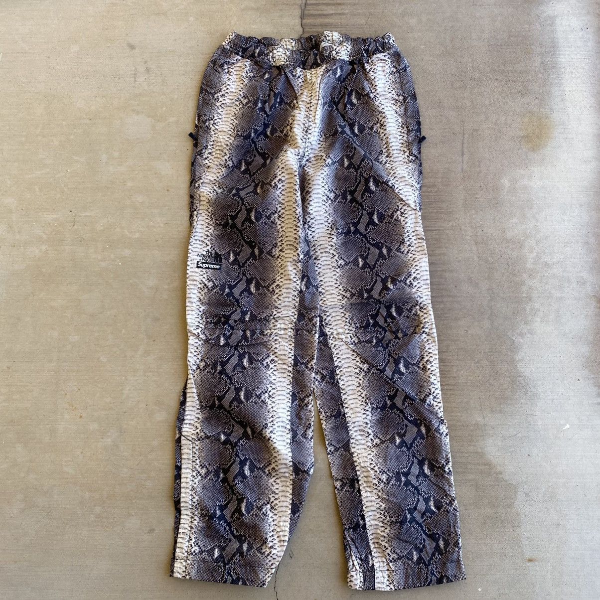 Supreme Supreme The North Face Snakeskin Pants Black 2018 Small Size US 30 / EU 46 - 1 Thumbnail