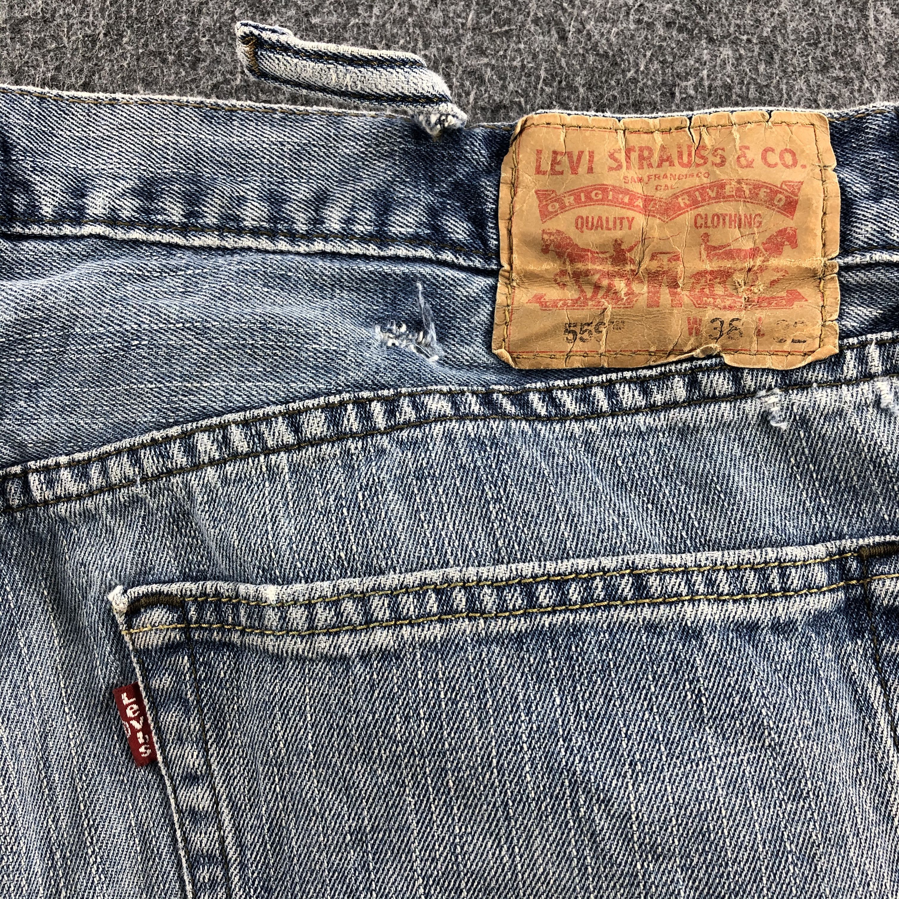 Levi's Light Wash Vintage Levis 559 Jeans-J1189 Size US 39 - 5 Thumbnail