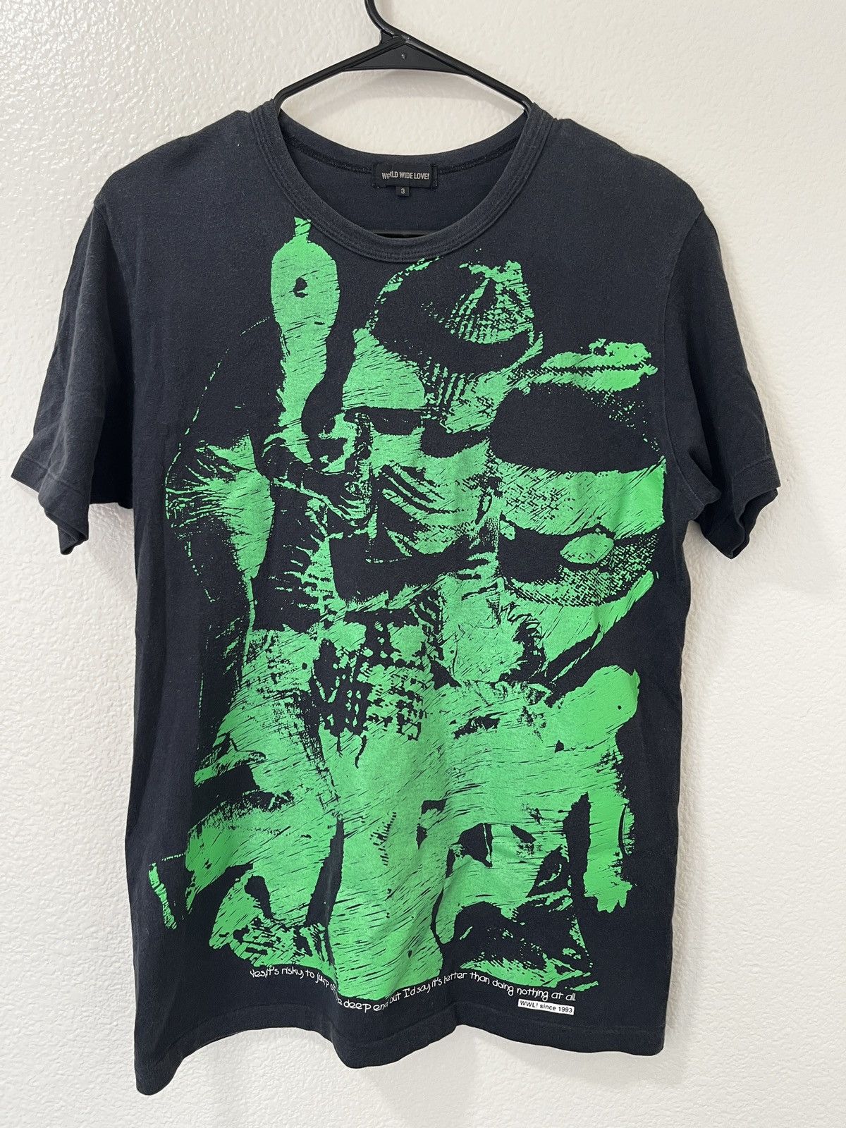Vintage 1993 WORLD WIDE LOVE Green-Screen Graphic Size US M / EU 48-50 / 2 - 1 Thumbnail