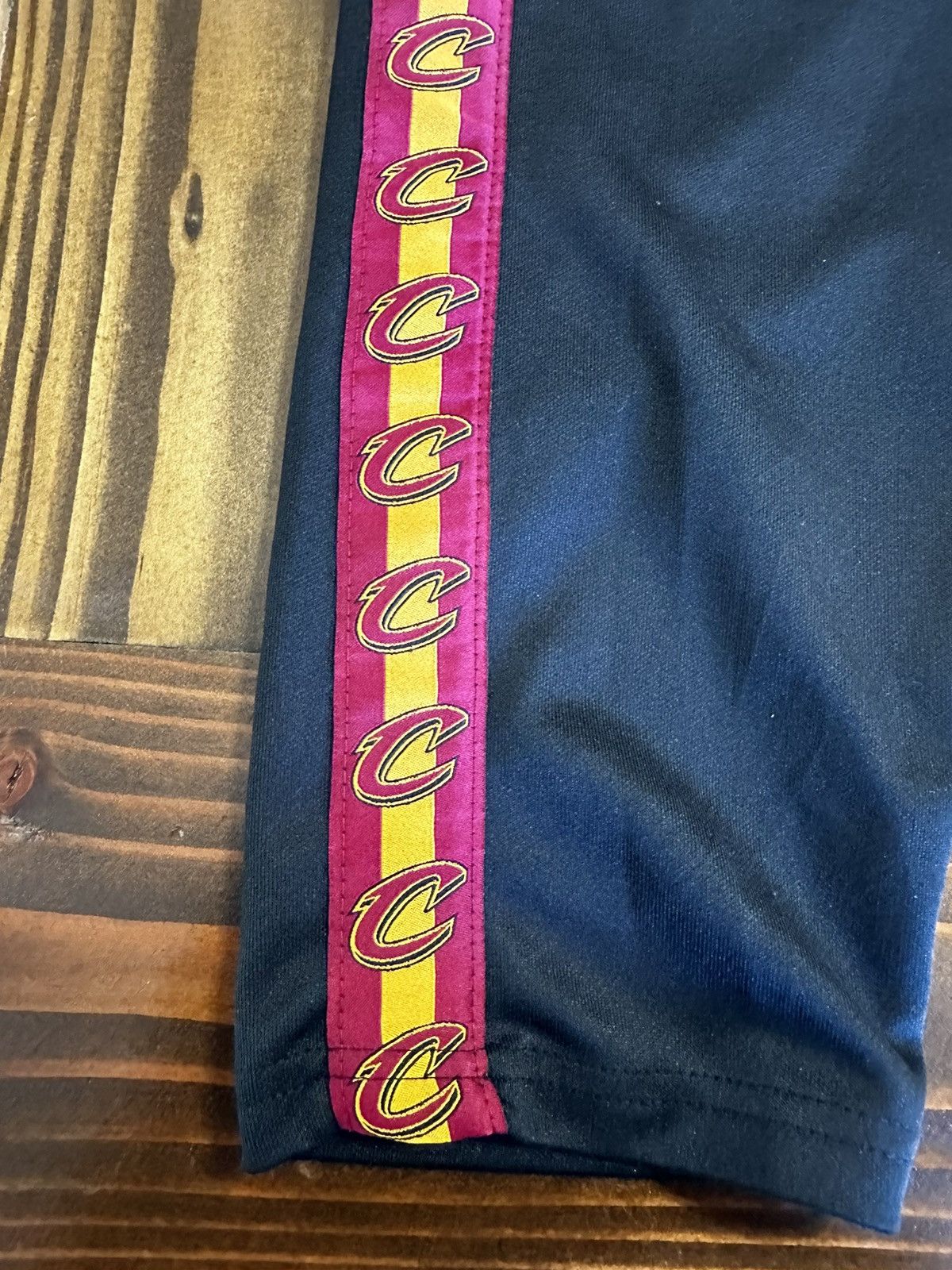 NBA Vintage NBA Cleveland Cavaliers athletic pants Size US 38 / EU 54 - 4 Thumbnail