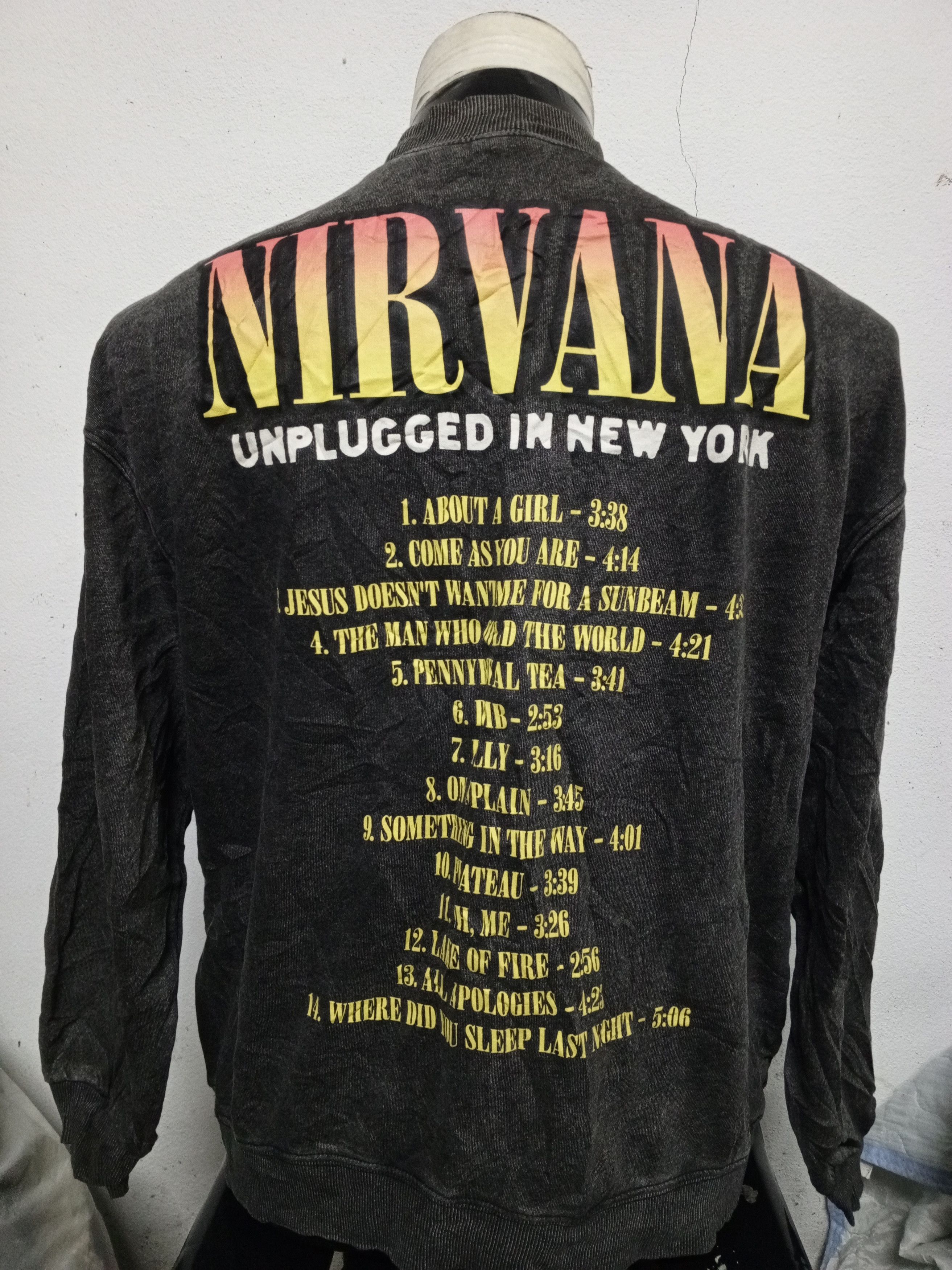 H&M NIRVANA BY H&M SWEATSHIRT Size US M / EU 48-50 / 2 - 2 Thumbnail