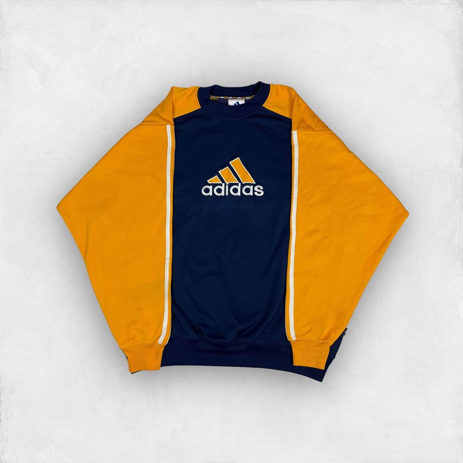 Adidas × Vintage Vintage Adidas Men's Navy Yellow Pullover Sweatshirt Large Size US L / EU 52-54 / 3 - 1 Thumbnail