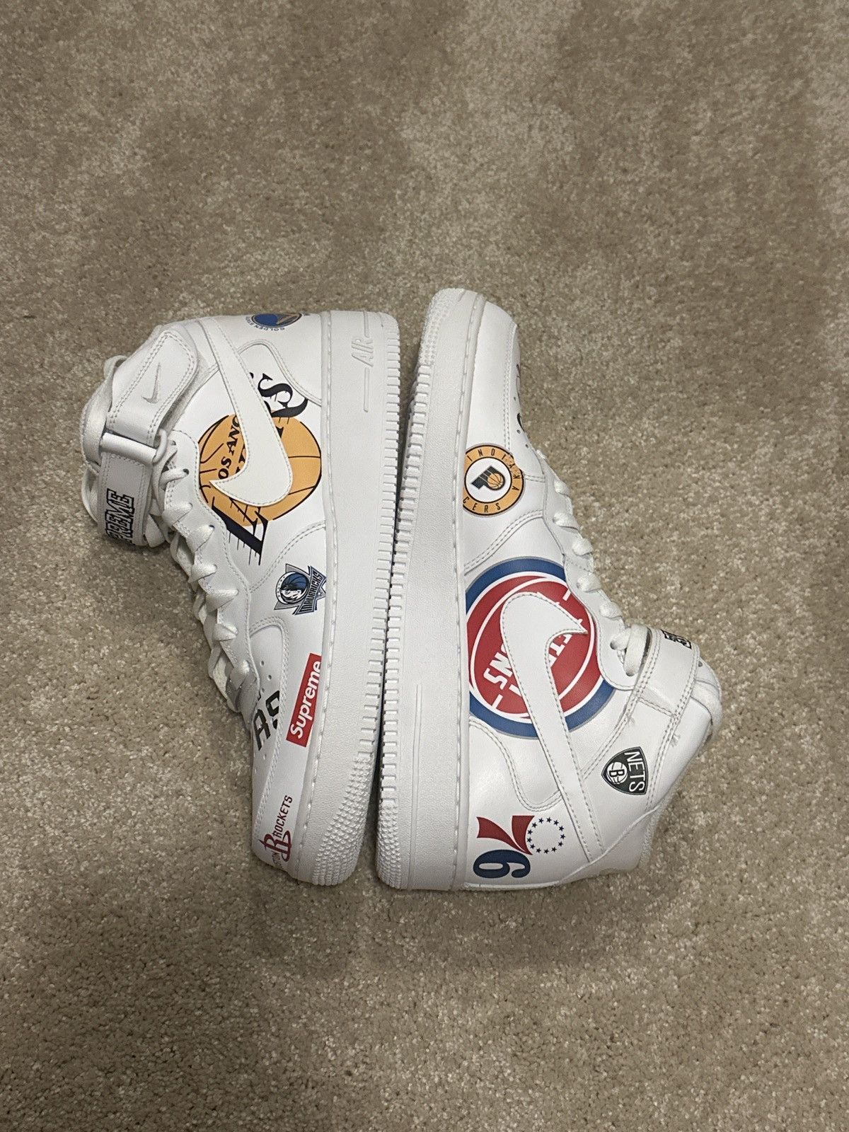 Nike × Supreme Supreme x Nike Air Force 1 Mid NBA White Size US 12 / EU 45 - 1 Thumbnail