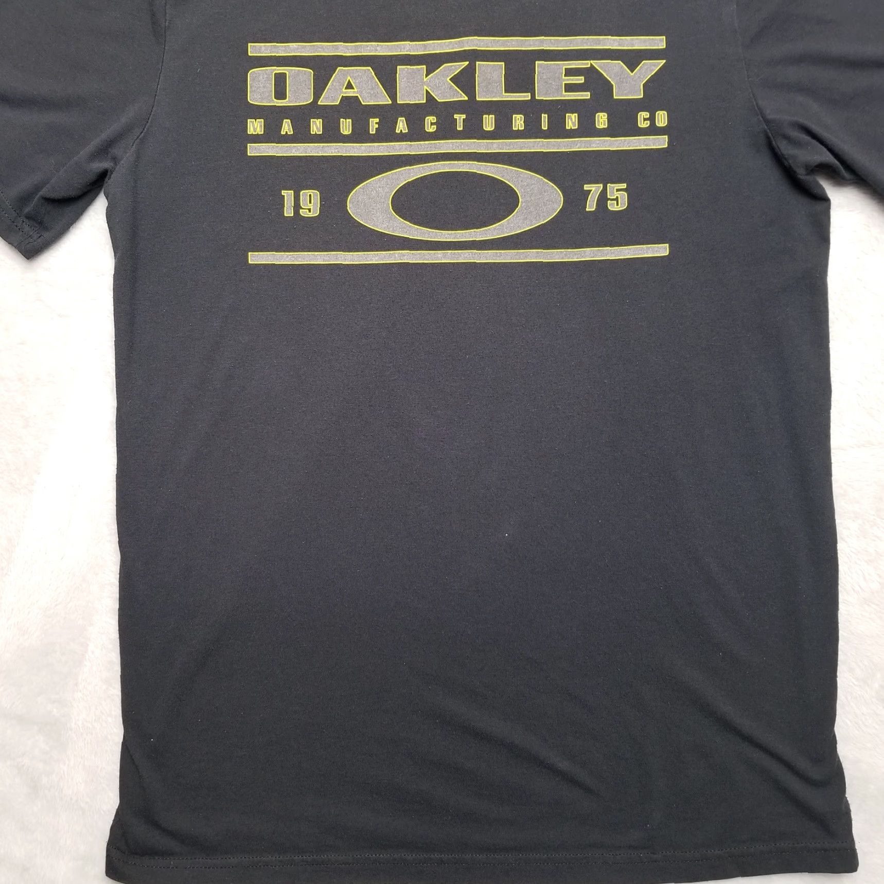 Oakley Oakley Shirt Mens Small Black Short Sleeve Crewneck Spellout Logo Buckle Casual Size US S / EU 44-46 / 1 - 3 Thumbnail