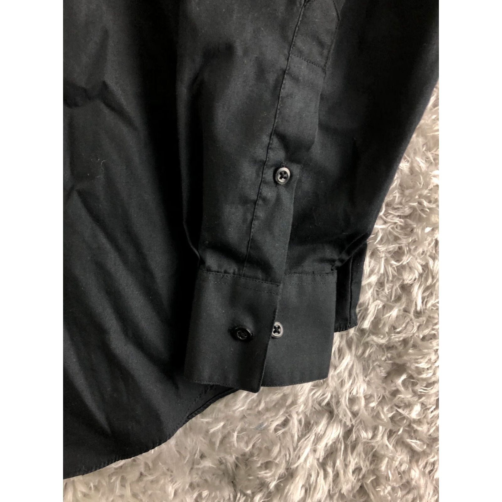 Van Heusen Van Heusen Shirt Mens Size 15.5 34/35 Solid Black Long Sleeve Spread Collar Size US L / EU 52-54 / 3 - 3 Thumbnail