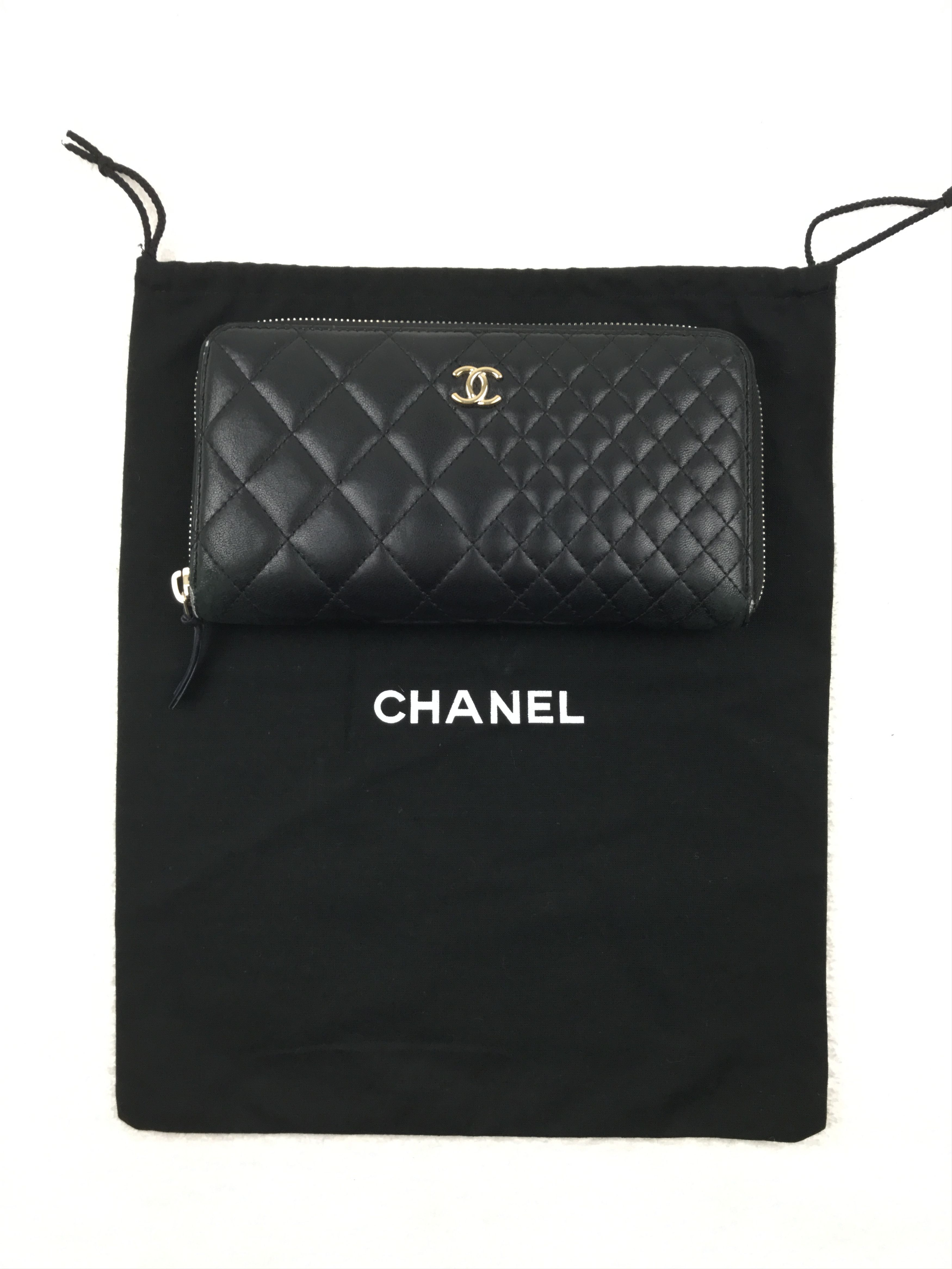 Chanel × Vintage Vintage Chanel Quilted Zip Around Wallet Size ONE SIZE - 1 Thumbnail