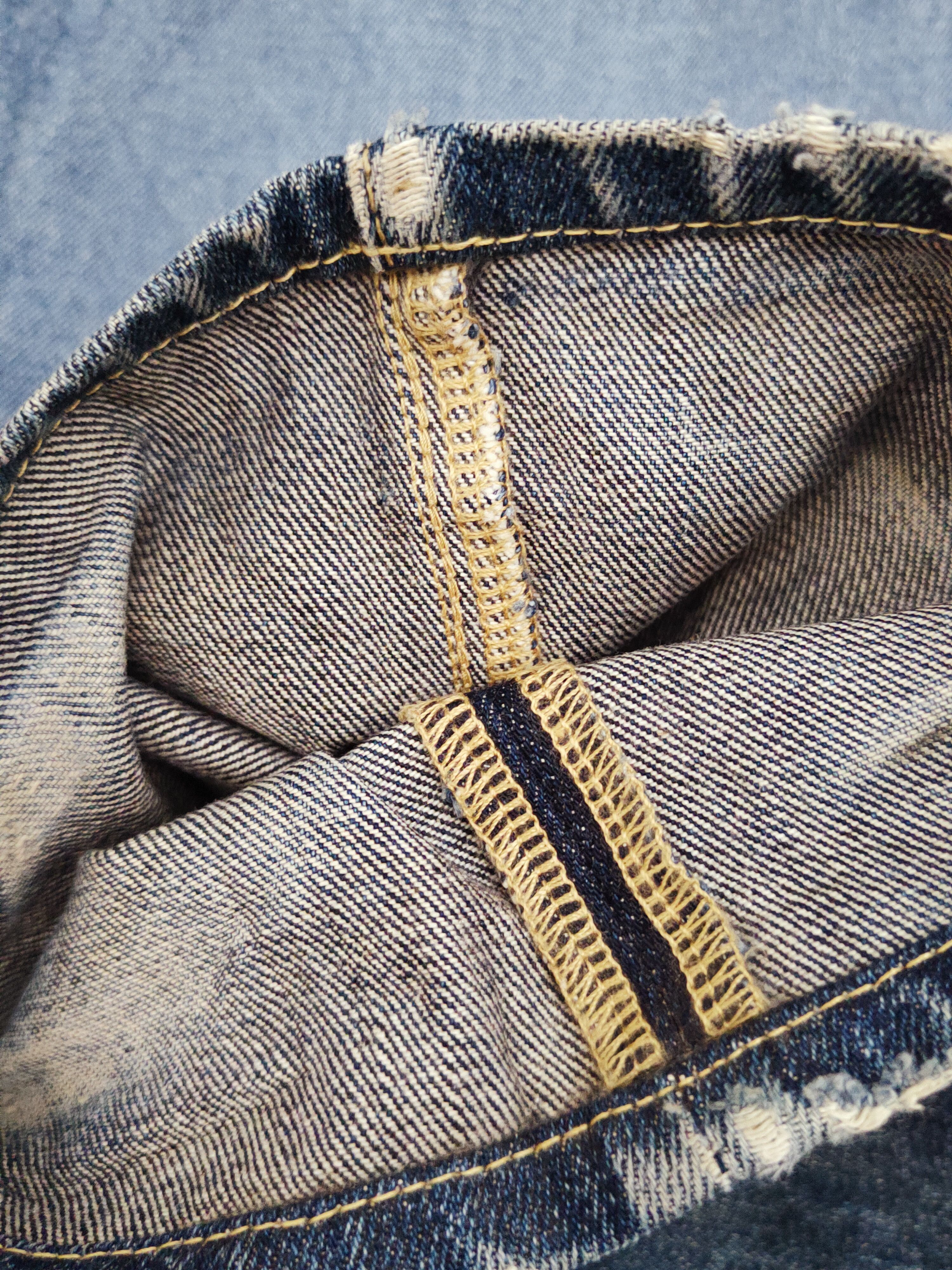 Japanese Brand Uniqlo fabric by kaihara Distressed Ripped Jeans #W947 Size US 36 / EU 52 - 13 Thumbnail