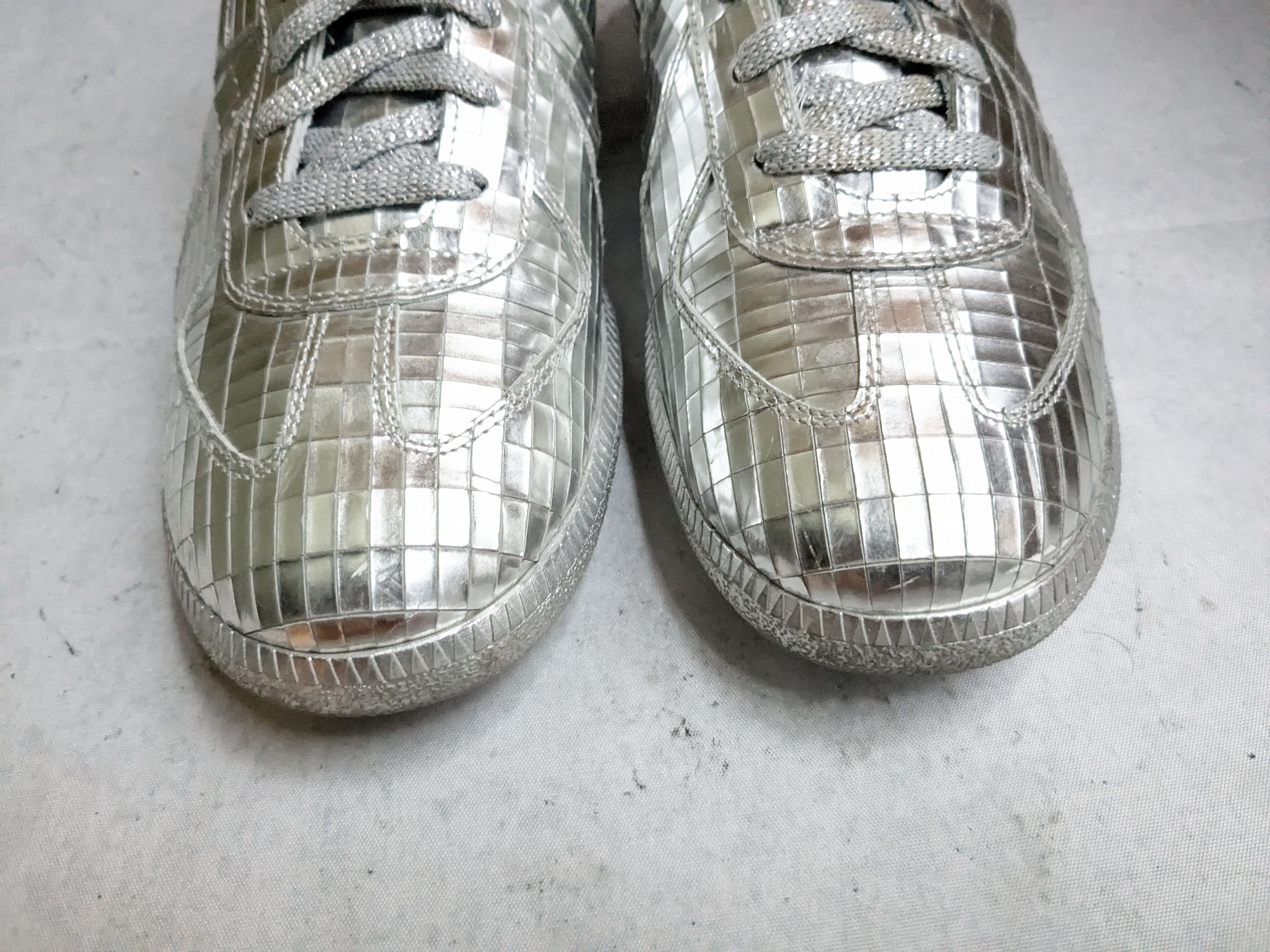 Maison Margiela Maison Margiela Replica GAT Silver 11 44 Low Tops Leather Size US 11 / EU 44 - 3 Thumbnail