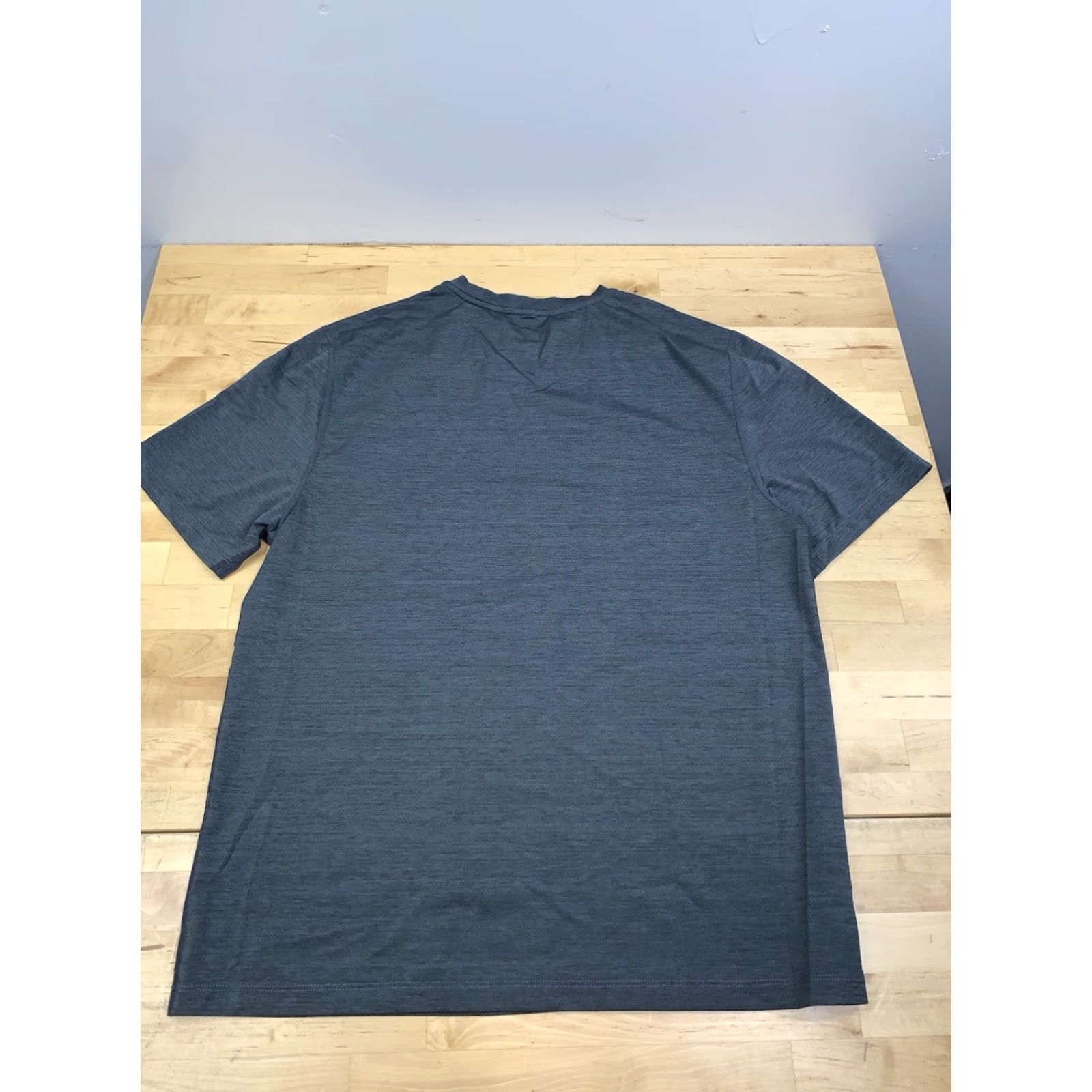 Ten Thousand Ten Thousand Shirt Mens M Charcoal Gray Short Sleeve Pullover T-Shirt Activewear Cross Training Gym & Training Running & Jogging Size US M / EU 48-50 / 2 - 6 Thumbnail