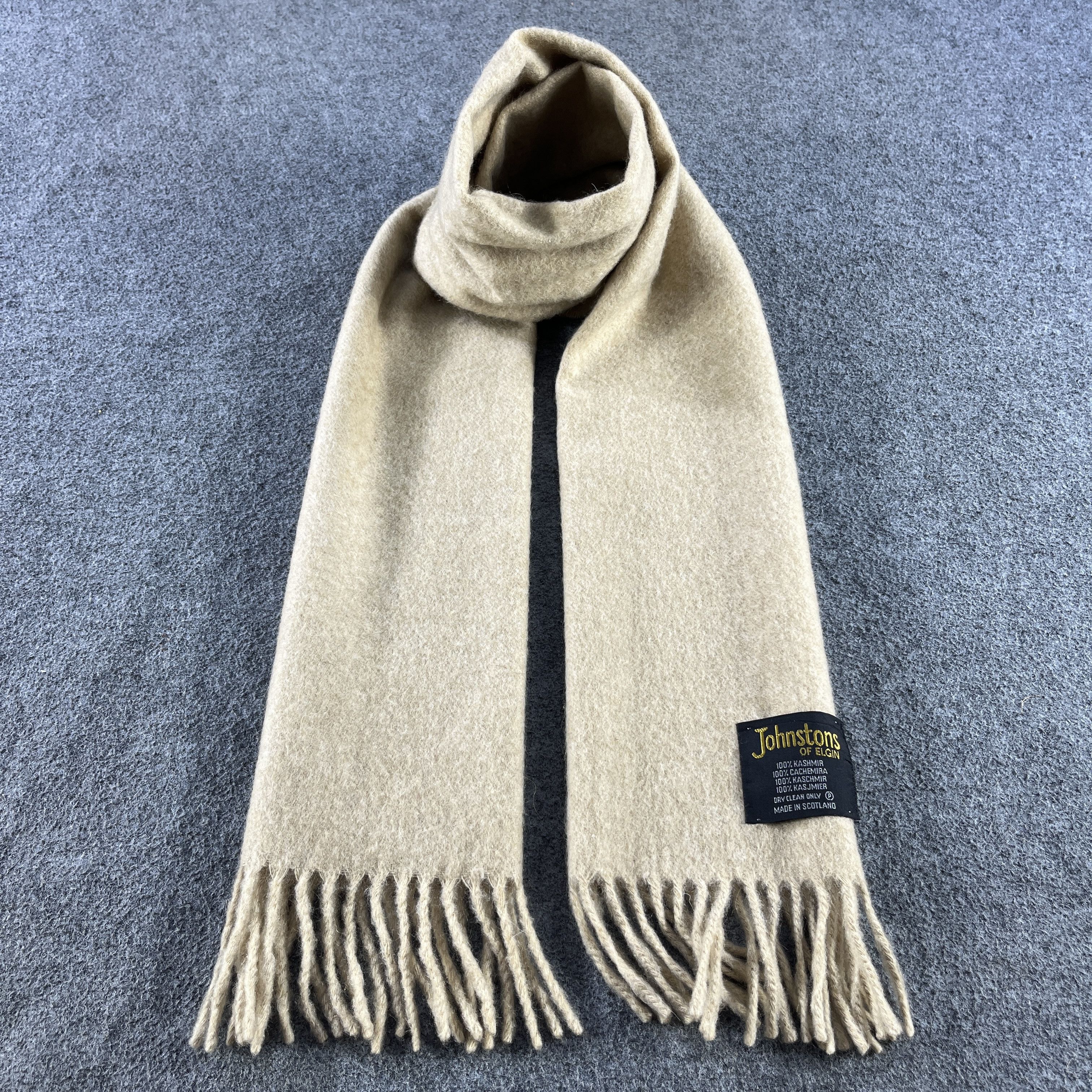 Johnstons Of Elgin Johnstons Of Elgin Scarf / Muffler / Neckwear T1435 Size ONE SIZE - 1 Thumbnail