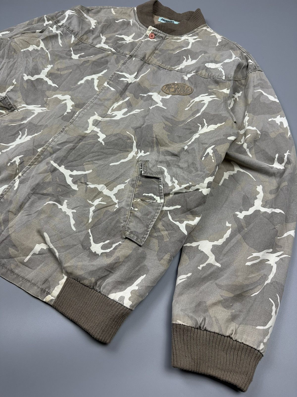 Freshjive Sick Vintage Freshjive Camoflage Bomber Jacket Size US XL / EU 56 / 4 - 7 Thumbnail