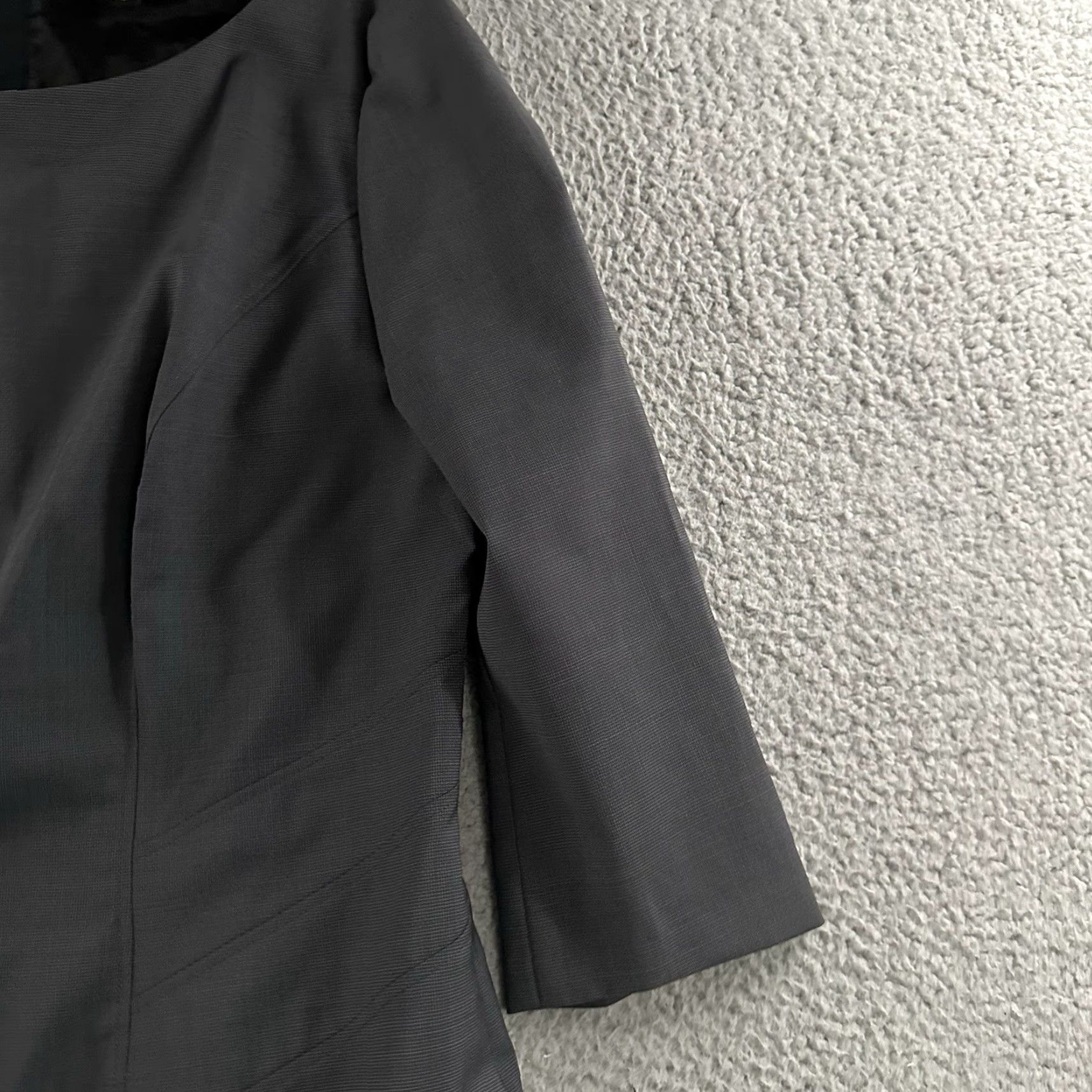 Vintage VINTAGE Boss Hugo Boss Womens Dress Gray Size 10 Knee Length Sheath Boat Neck Wool Blend Size L / US 10 / IT 46 - 4 Thumbnail
