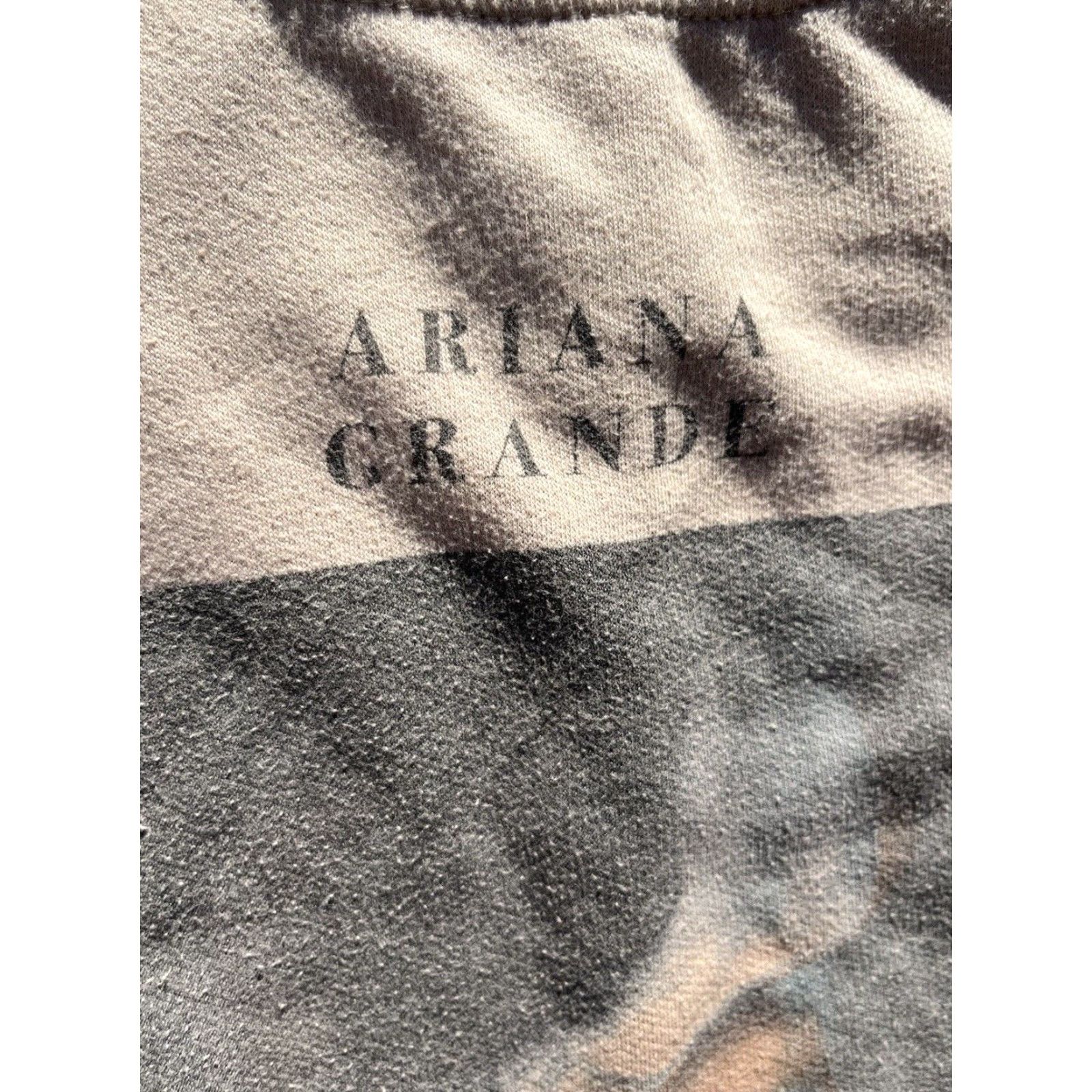 Vintage VINTAGE? No. Women's Ariana Grande Sweatshirt Beige Sweetener Spell-Out XL Pop Singer NYC Y2K Size XL / US 12-14 / IT 48-50 - 3 Thumbnail