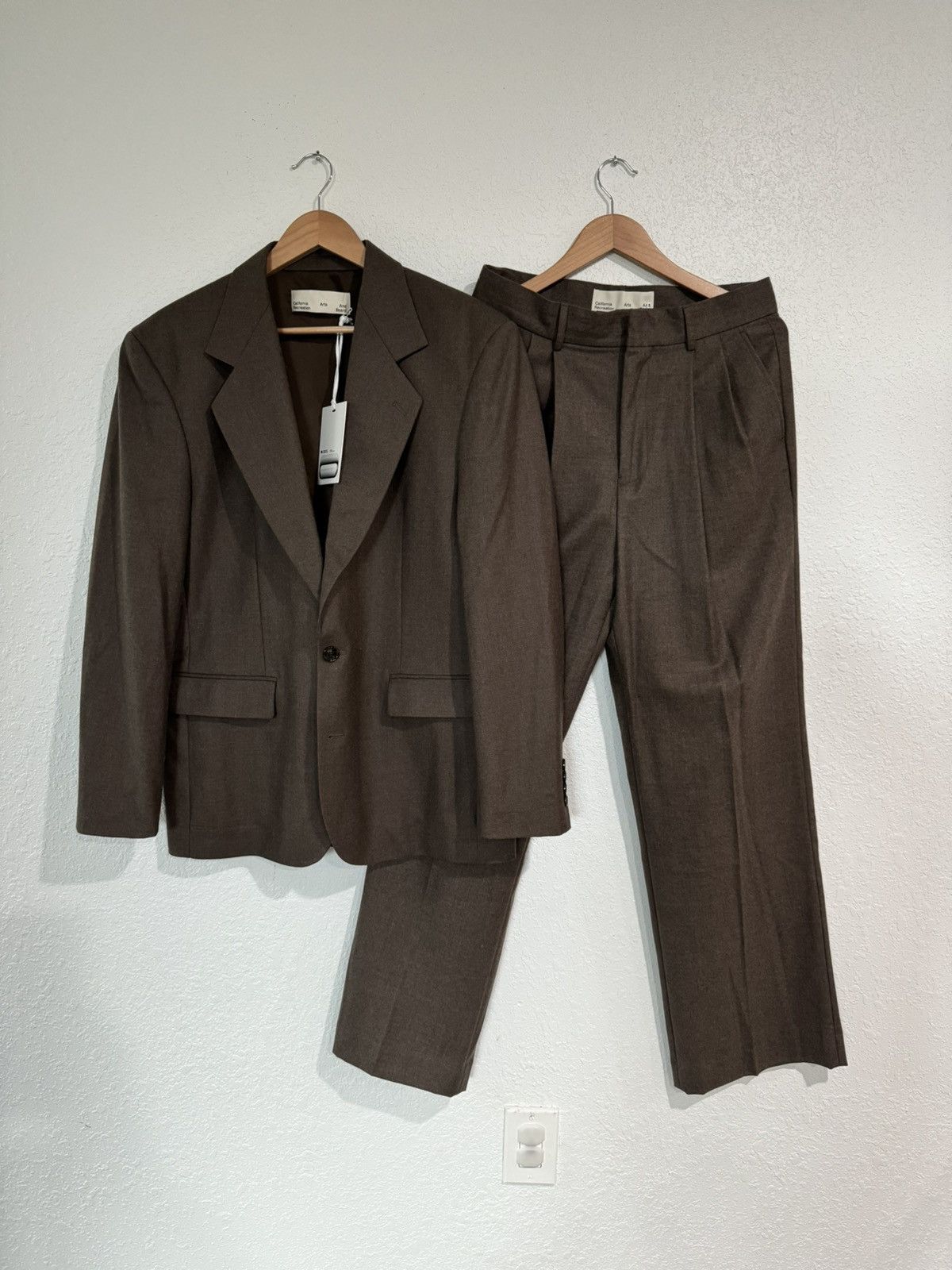 California Arts. $168 Dume Wide-Leg Ultra-Pleated Trouser | Taupe