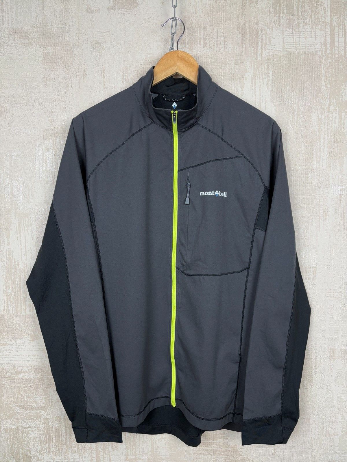 Montbell Montbell Cross Runner Jacket Climabarrier Windbreaker Size US L / EU 52-54 / 3 - 9 Thumbnail