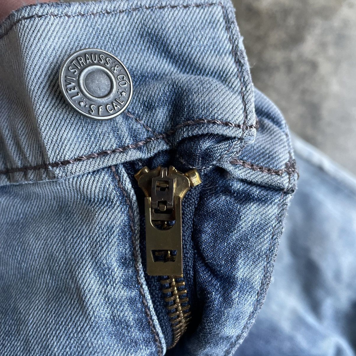 Levi's Vintage Clothing 🔥Vintage Levis 508 Blend Savage Ripped Distress Khakis Jeans Size US 31 - 14 Thumbnail