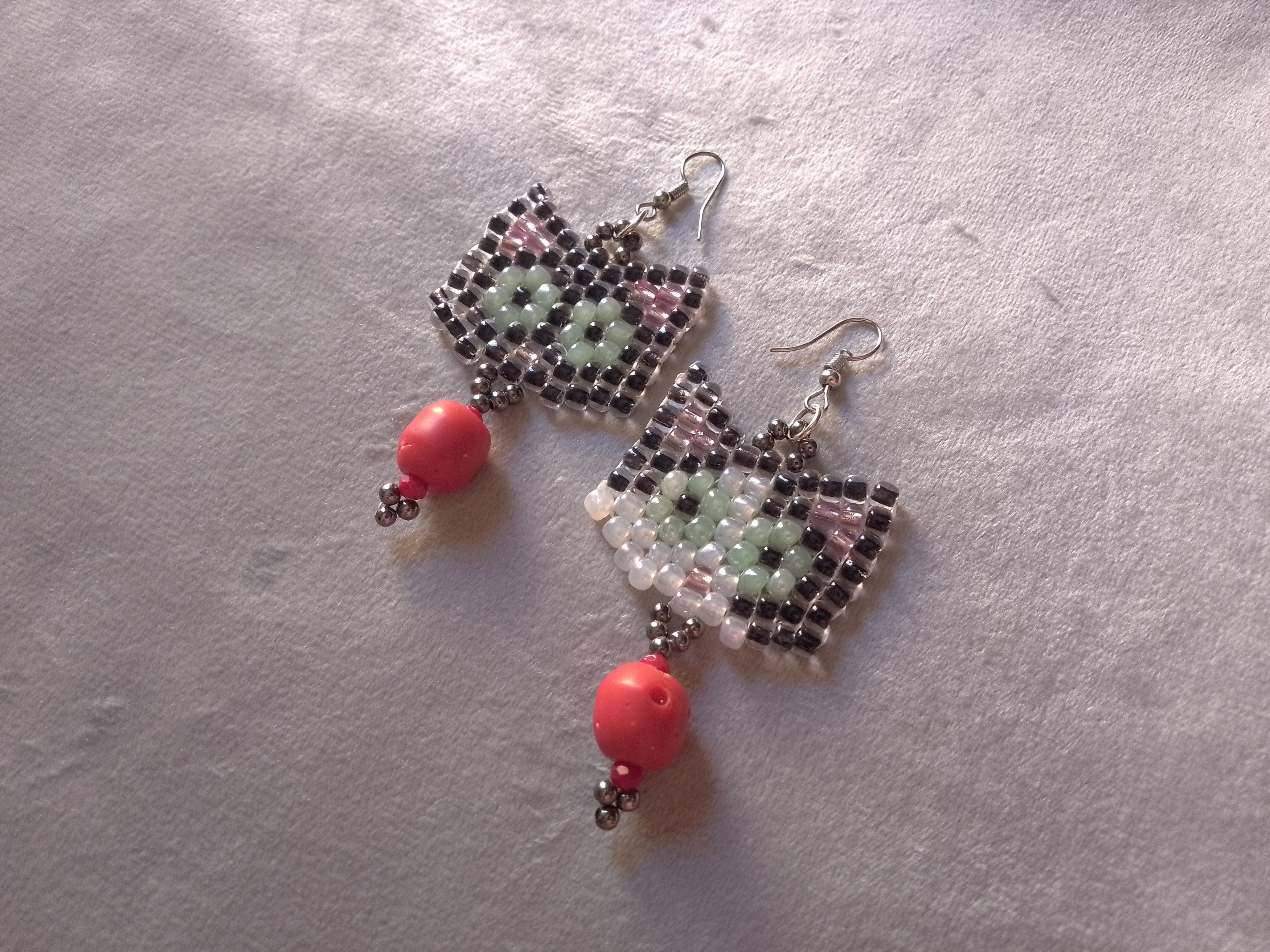 Handmade Earrings. Bamboo Coral. Boho/elegant. Cat shaped in glass Size ONE SIZE - 3 Thumbnail