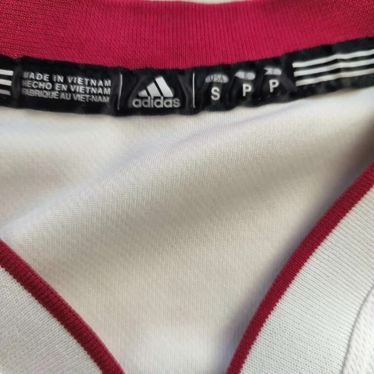 Adidas Miami Heat LeBron James Adidas Swingman home NBA jersey S Size US S / EU 44-46 / 1 - 7 Thumbnail