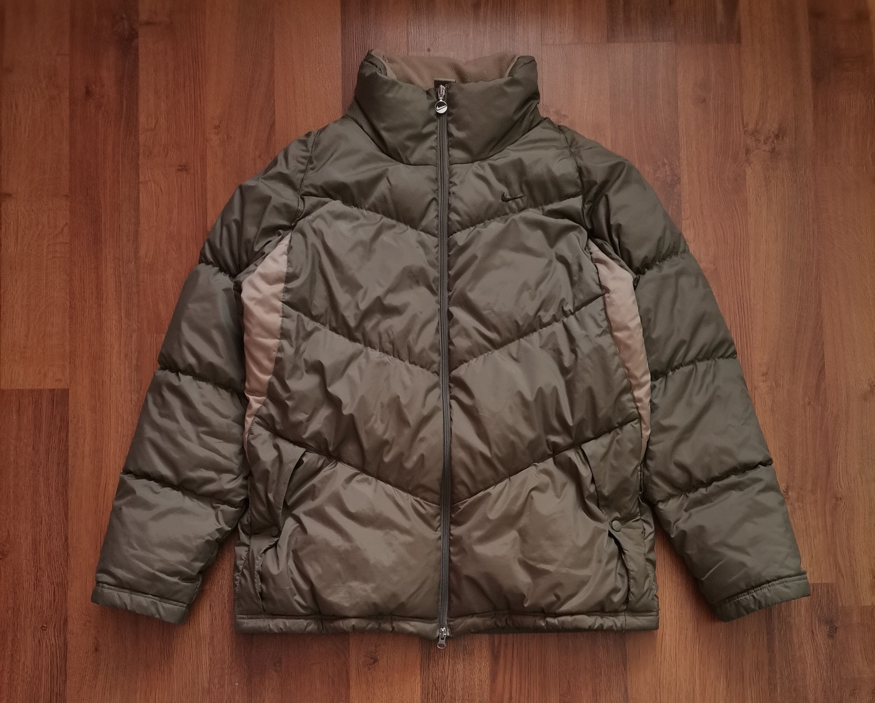 Nike Vintage Nike Puffer Jacket Size US L / EU 52-54 / 3 - 1 Thumbnail