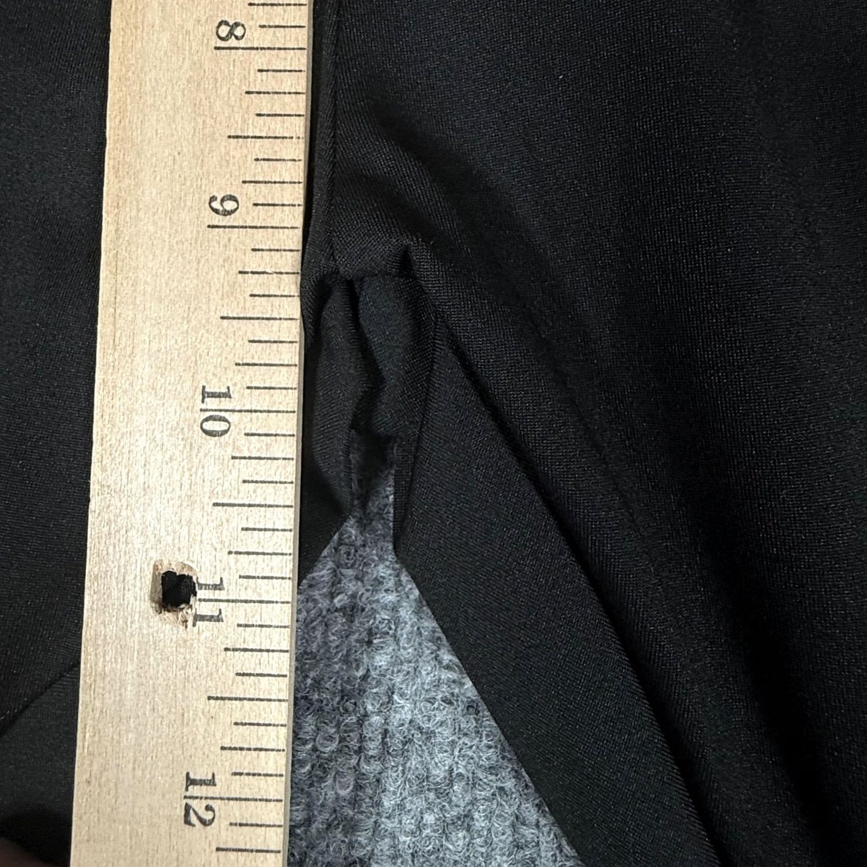 Vintage Womens Capri Pants Large Black Cropped Bow Cutout Hem Polyester Spandex Activewear Size 36" / US 14 / IT 50 - 5 Thumbnail